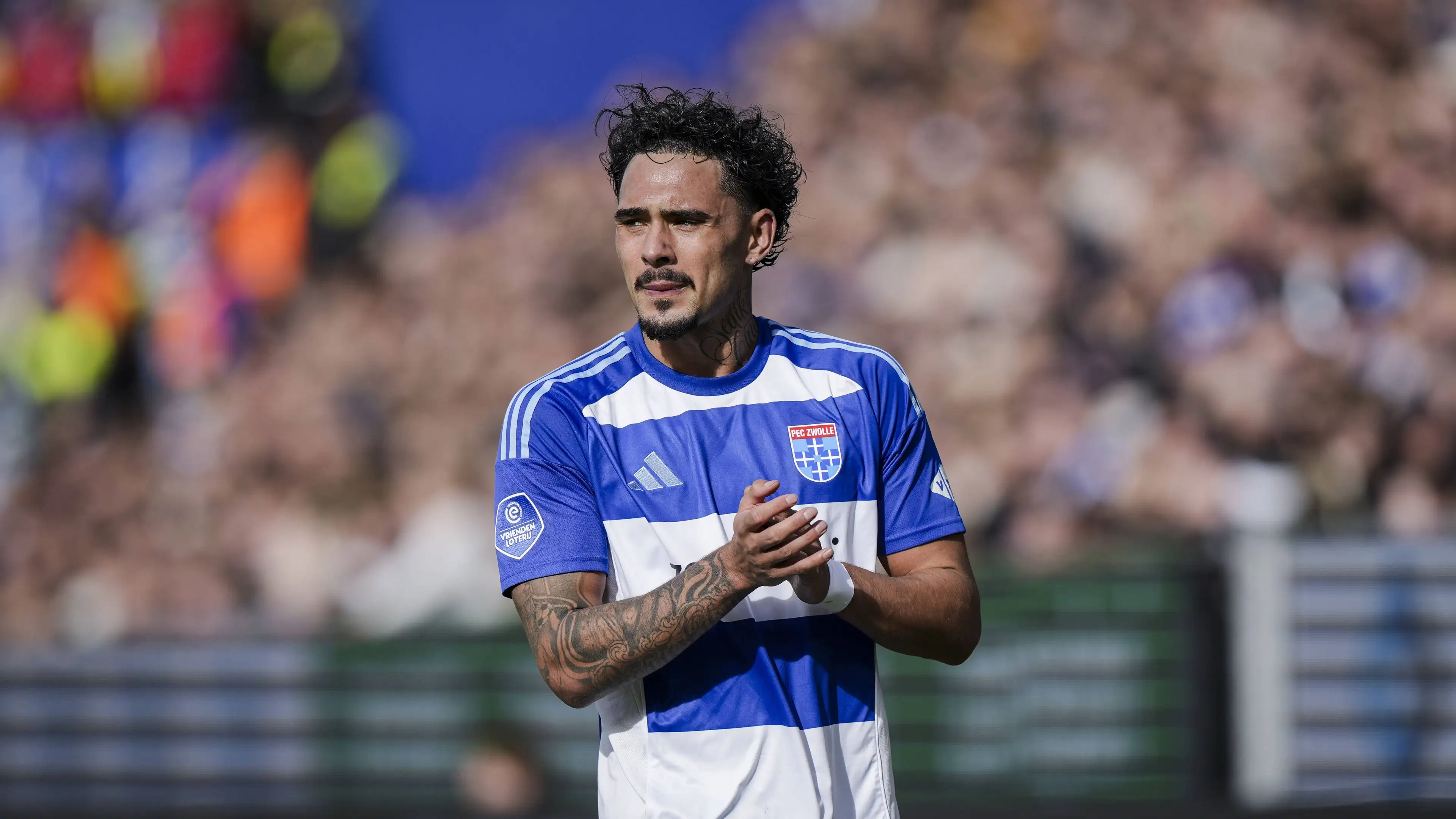 Kabar buruk bagi Ajax: transfer tampaknya tetap batal meski sudah ada kesepakatan