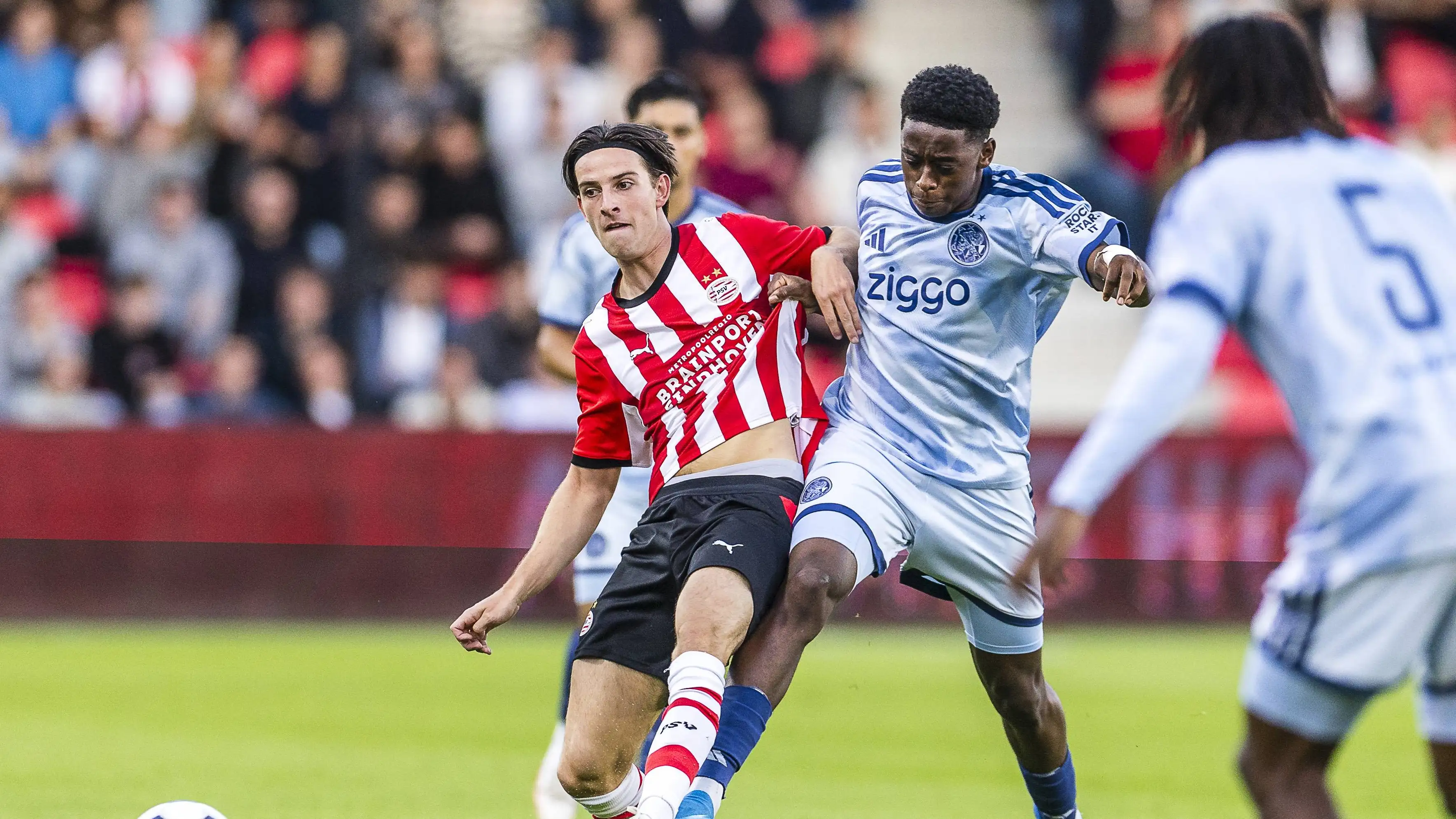 Laga mini-top antara Jong PSV dan Jong Ajax berakhir imbang; Jong AZ mengalahkan Jong FC Utrecht