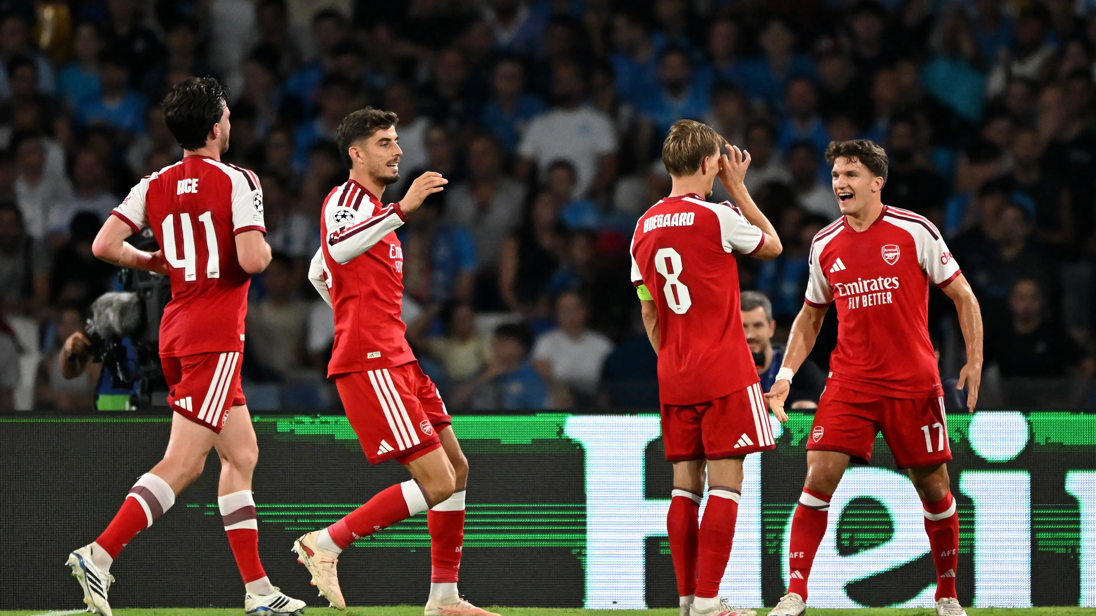 Video: Roket Odegaard dan Rekor, Arsenal Tekuk Napoli di Kandangnya