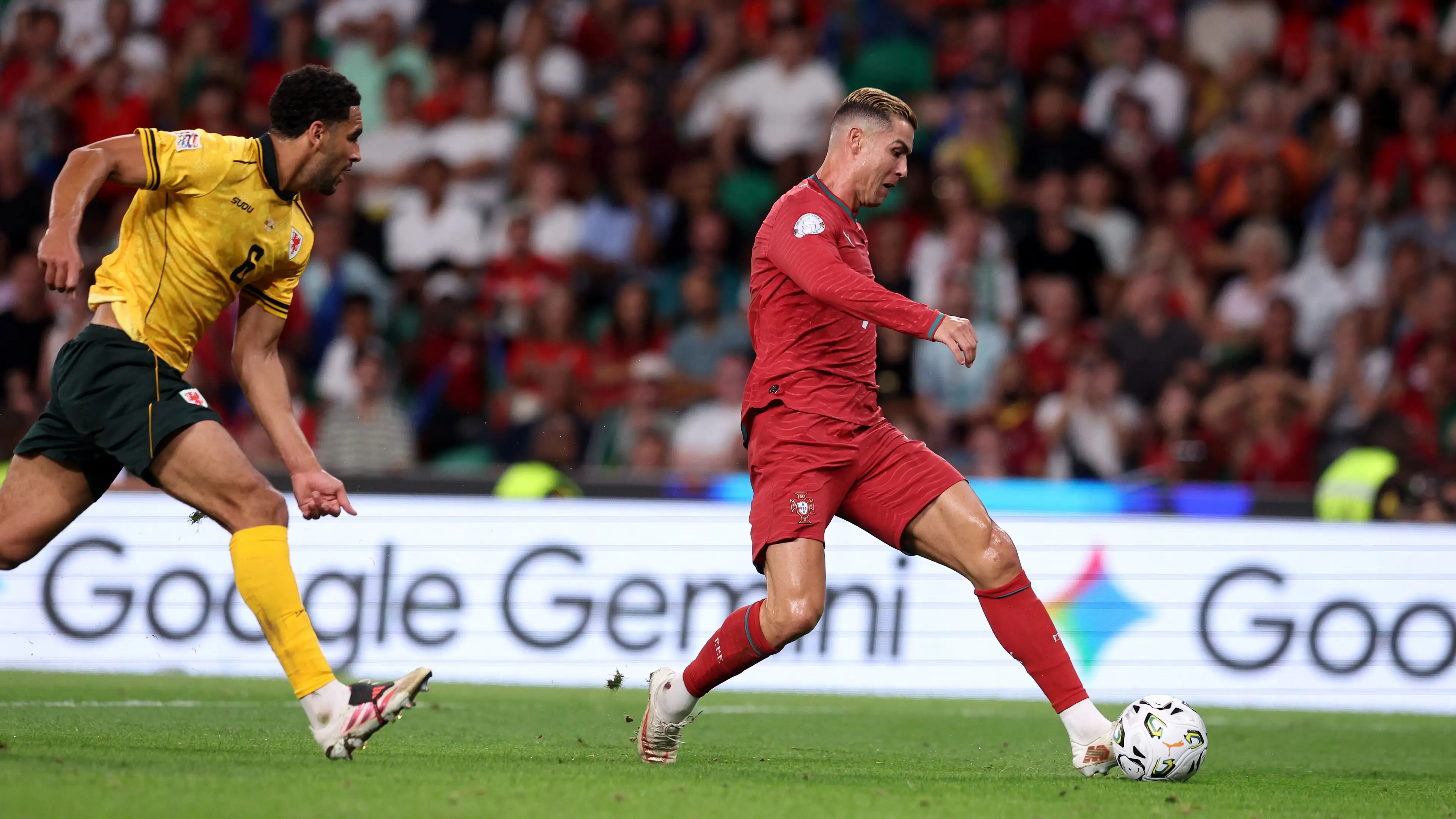 Video: Ronaldo Sia-siakan Pesta Gol, Felix Selamatkan Muka Jesus di Hadapan Wales