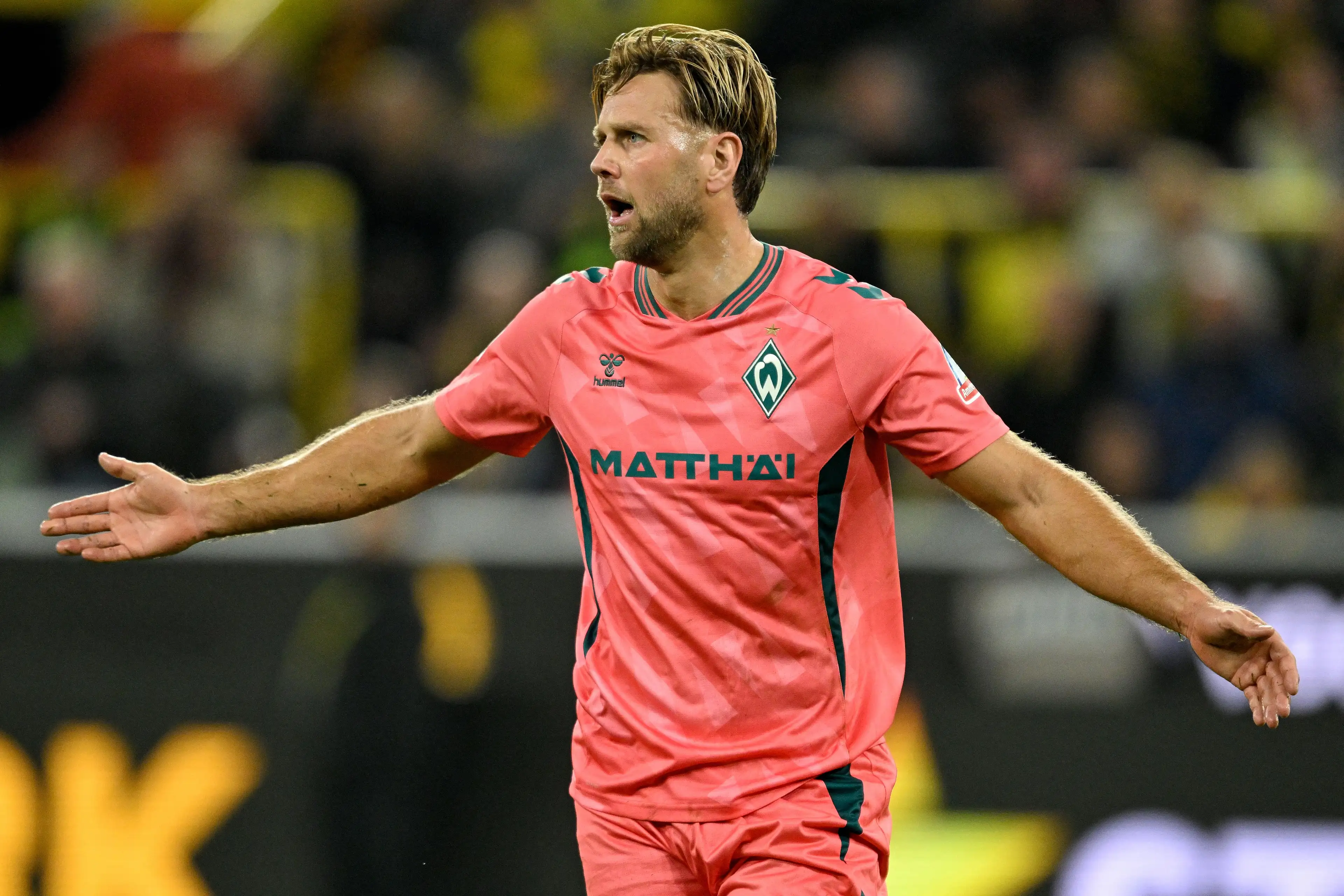 Fullkrug, kembali jadi penentu: gol mantan pemain ke gawang Dortmund pada menit ke-92, ia adalah top skor Bundes