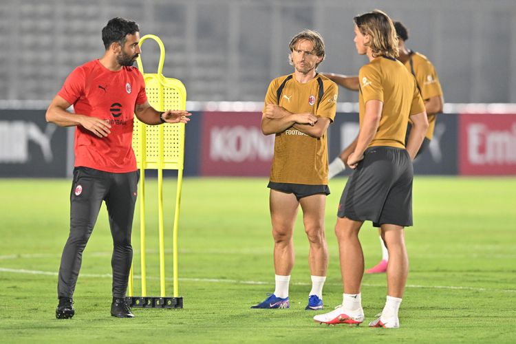 Saat Amorim Berikan Hidup Baru untuk Samuel Chukwueze di AC Milan...