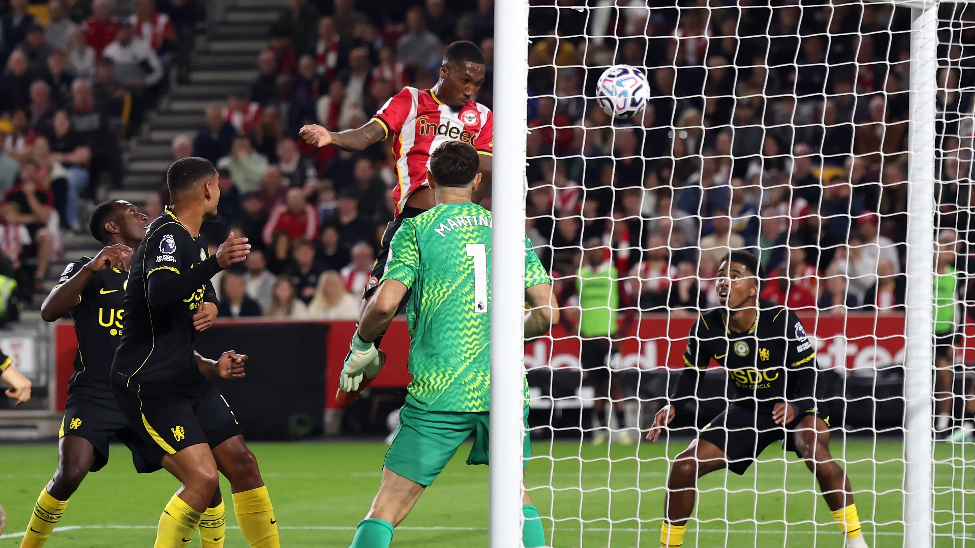 Video: Malam Kelam bagi Chelsea, Brentford Hancurkan The Blues dengan Tiga Gol Tanpa Balas