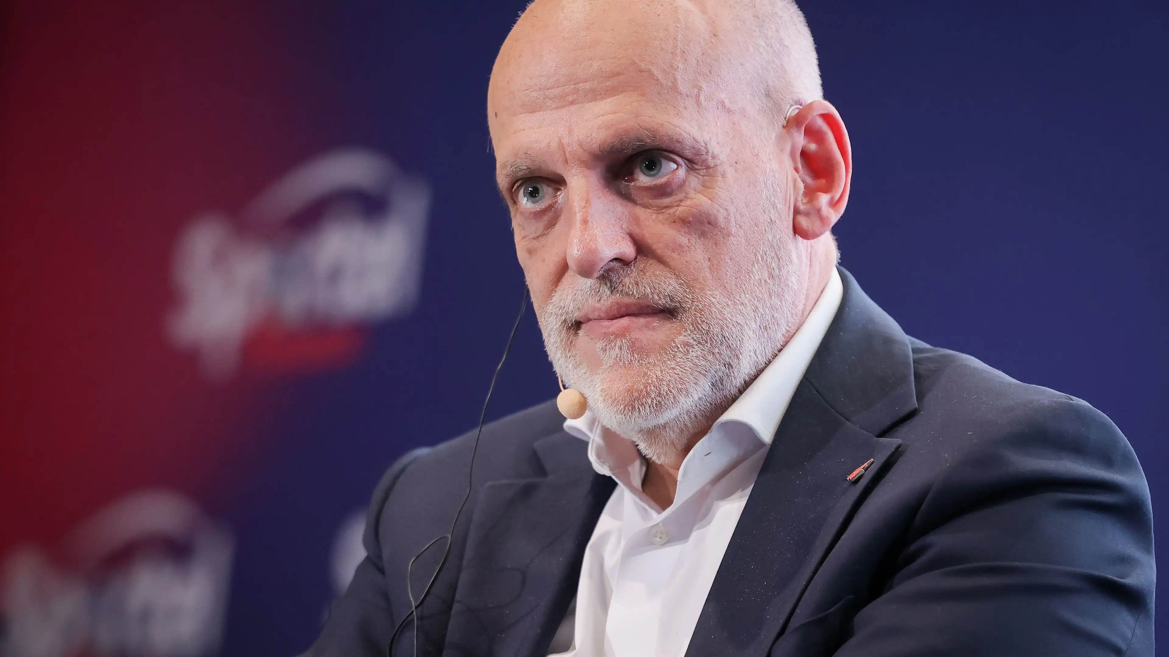 "Berpegang pada pernyataan Perez untuk menyelamatkan lehernya!": Tebas tertegun saat momok sanksi semakin dekat