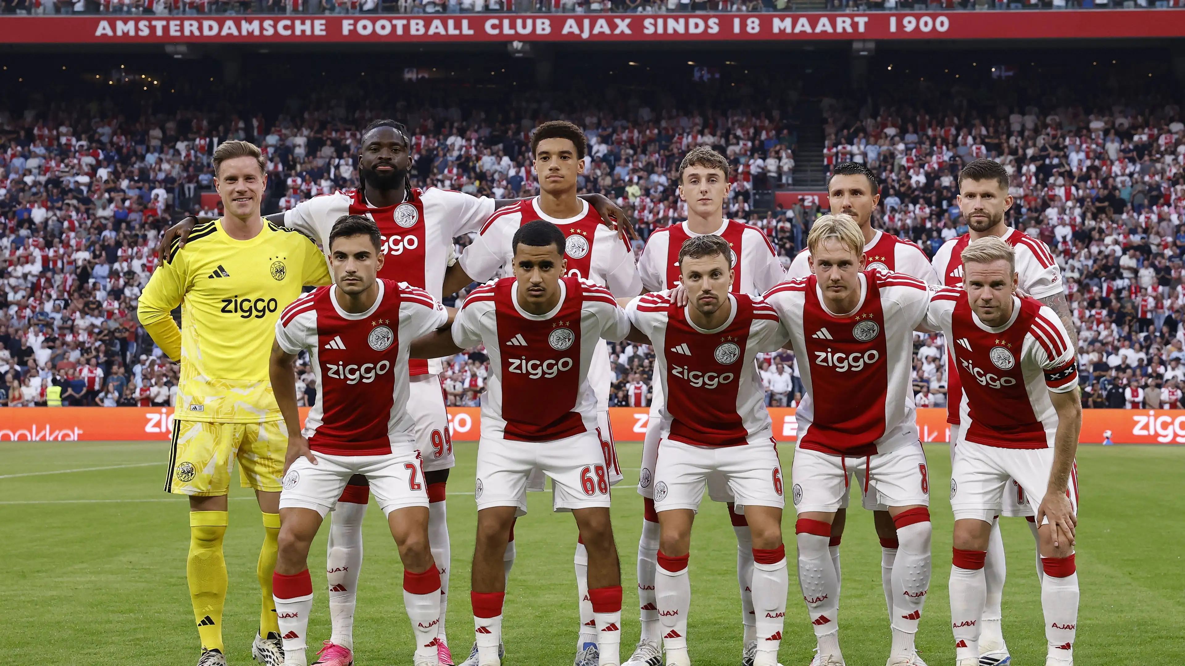 Permata Ajax terancam hengkang secepat kilat: "Mereka menginginkan uang dalam jumlah sangat besar"