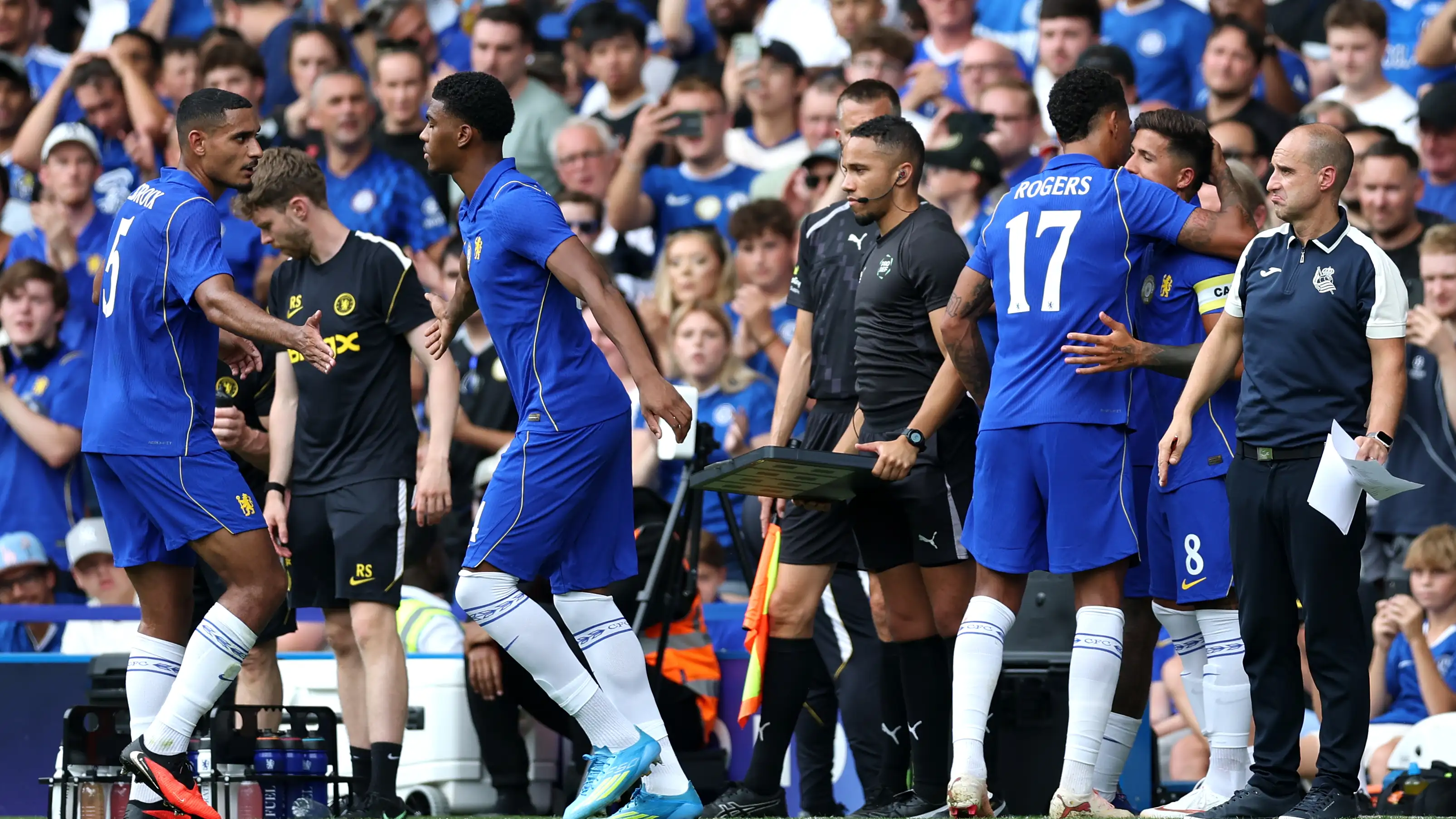 Suporter Chelsea Serang Bintang Mereka Gara-Gara Real Madrid dan City