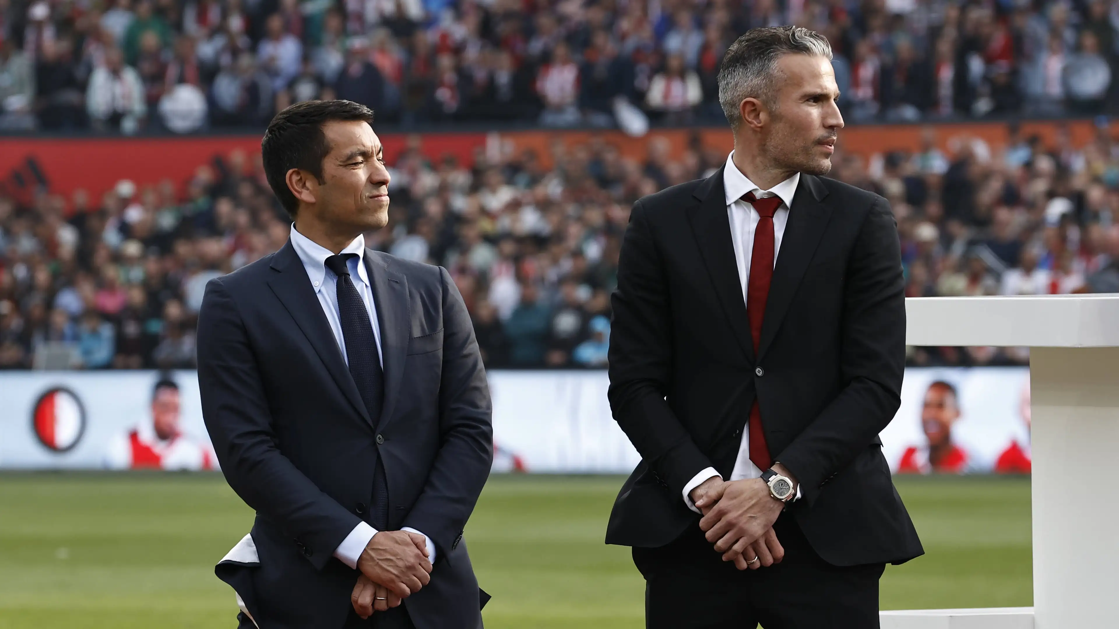 Pemain Feyenoord itu menunjuk Robin van Persie dan Giovanni van Bronckhorst setelah perubahan total: "Jika saya punya sesuatu..."