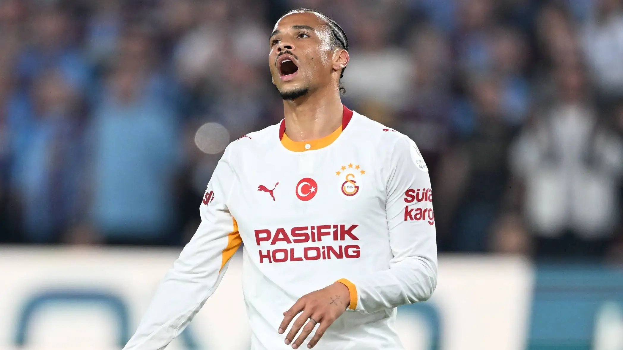 "Hampir tak ada lagi kaitannya dengan sepak bola": Leroy Sane dari Galatasaray jadi pusat kehebohan besar gara-gara tekel brutal