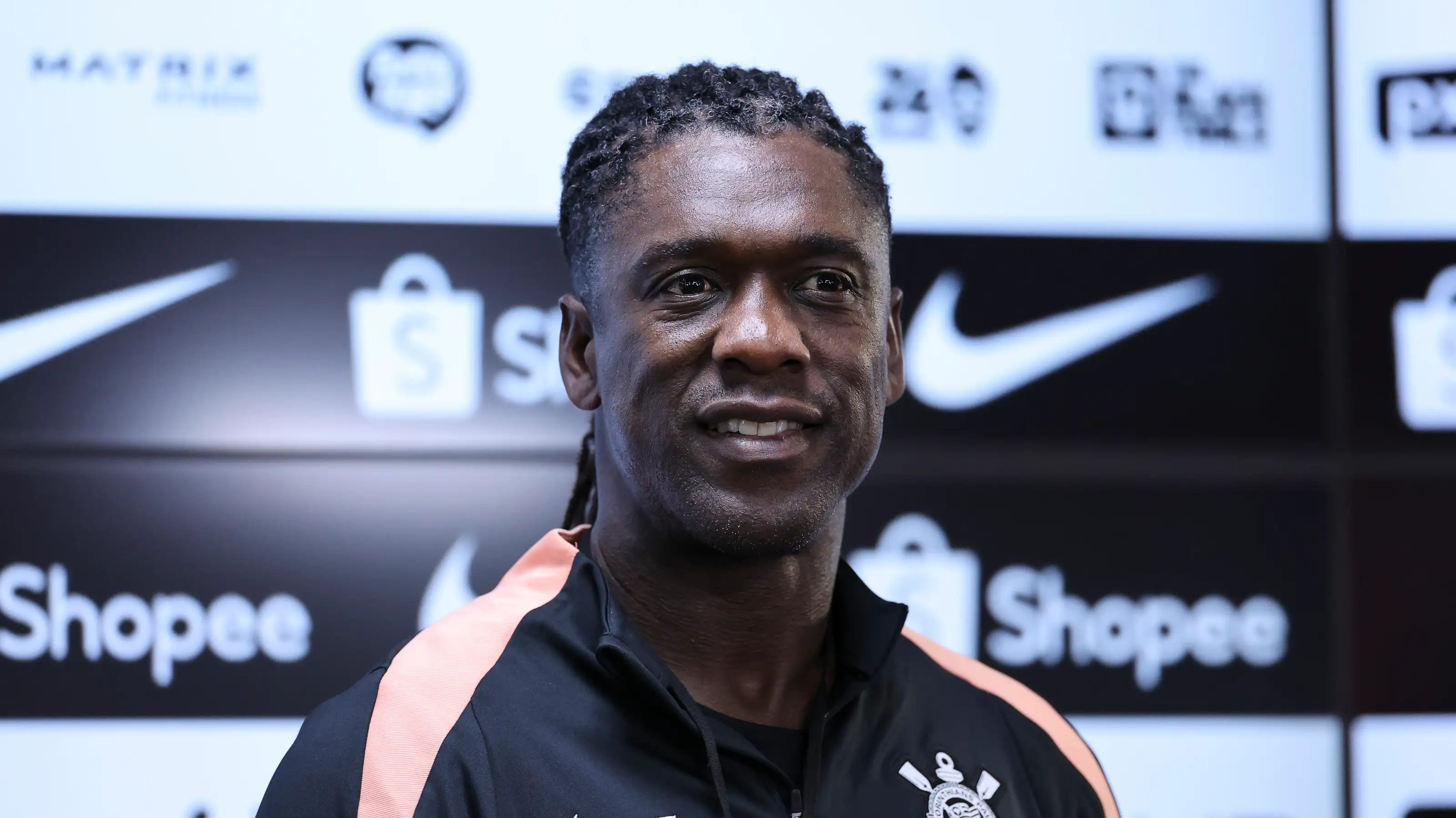 Seedorf Ingin Boyong Mantan Penyerang Timnas Belanda Ke Corinthians: "Ya, Kami Sudah Berbicara"