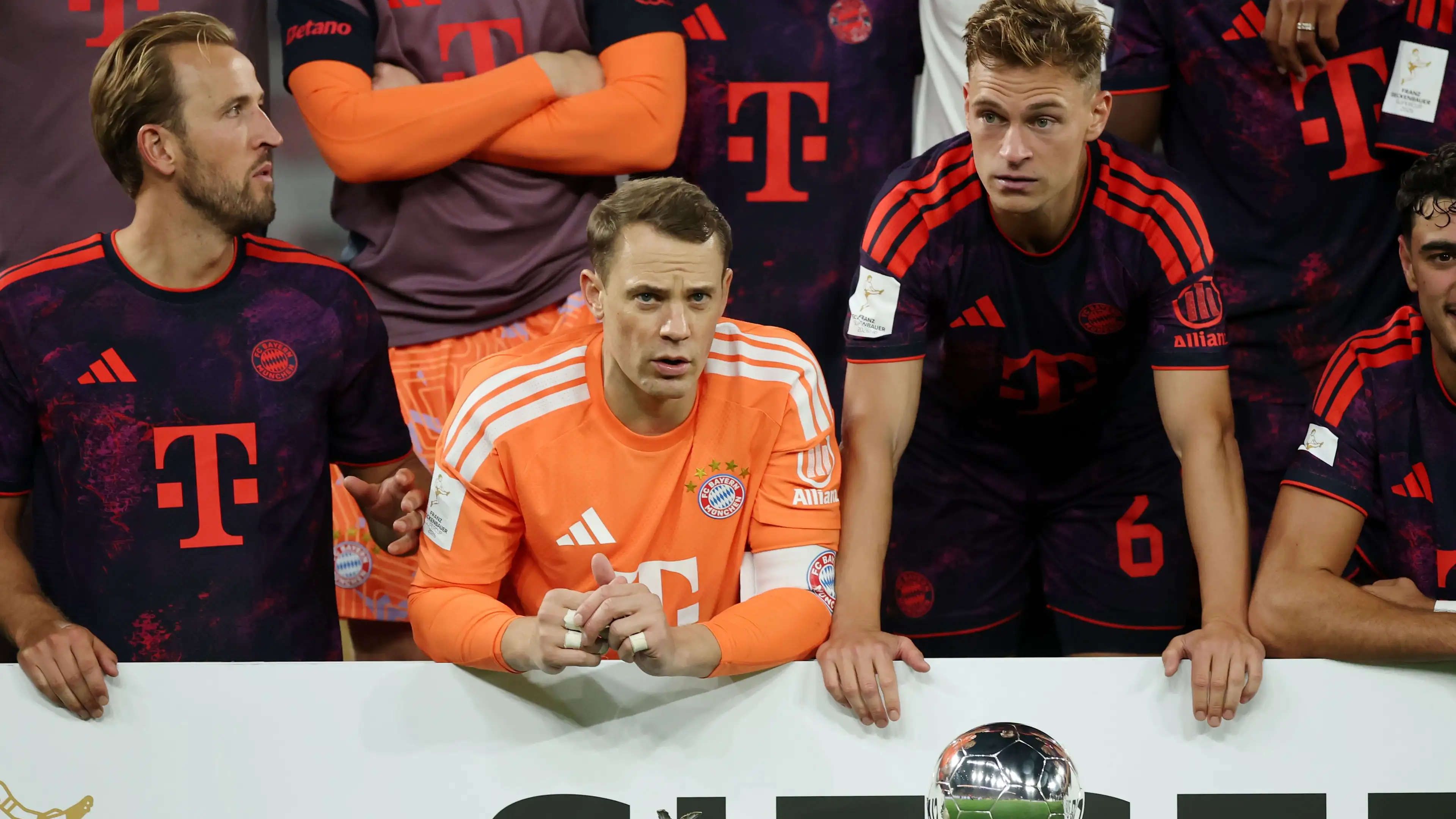 "Saya rasa begitu": Manuel Neuer dari Bayern Munchen mengisyaratkan pensiun