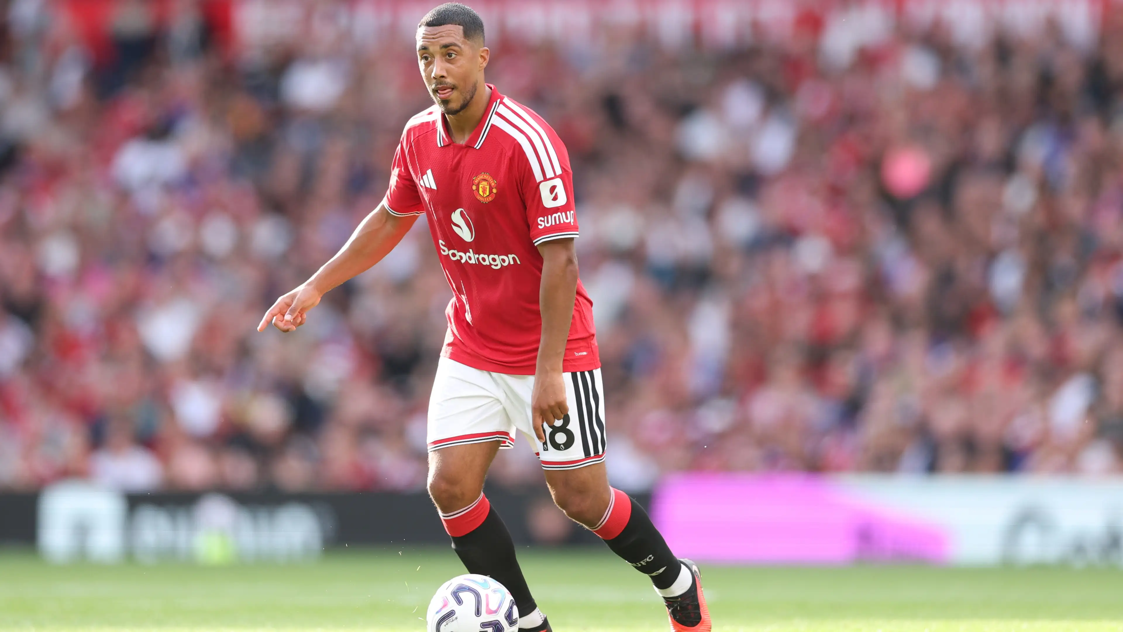 Tielemans mengkritik penampilan Manchester United: Kami lengah di laga derби