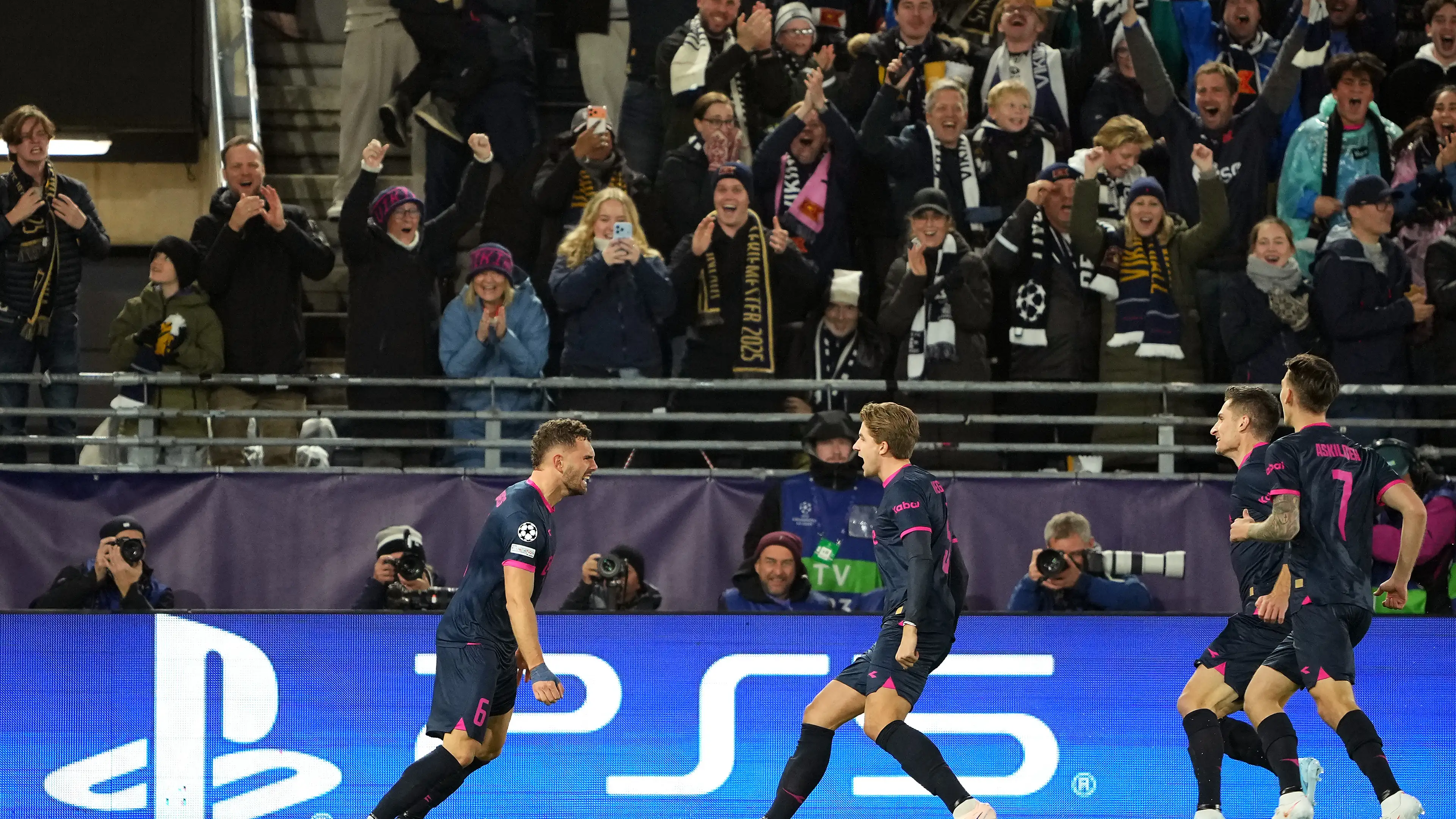 Video: Vikingur perparah penderitaan Bayern, apa yang terjadi dengan Bayern Munich?