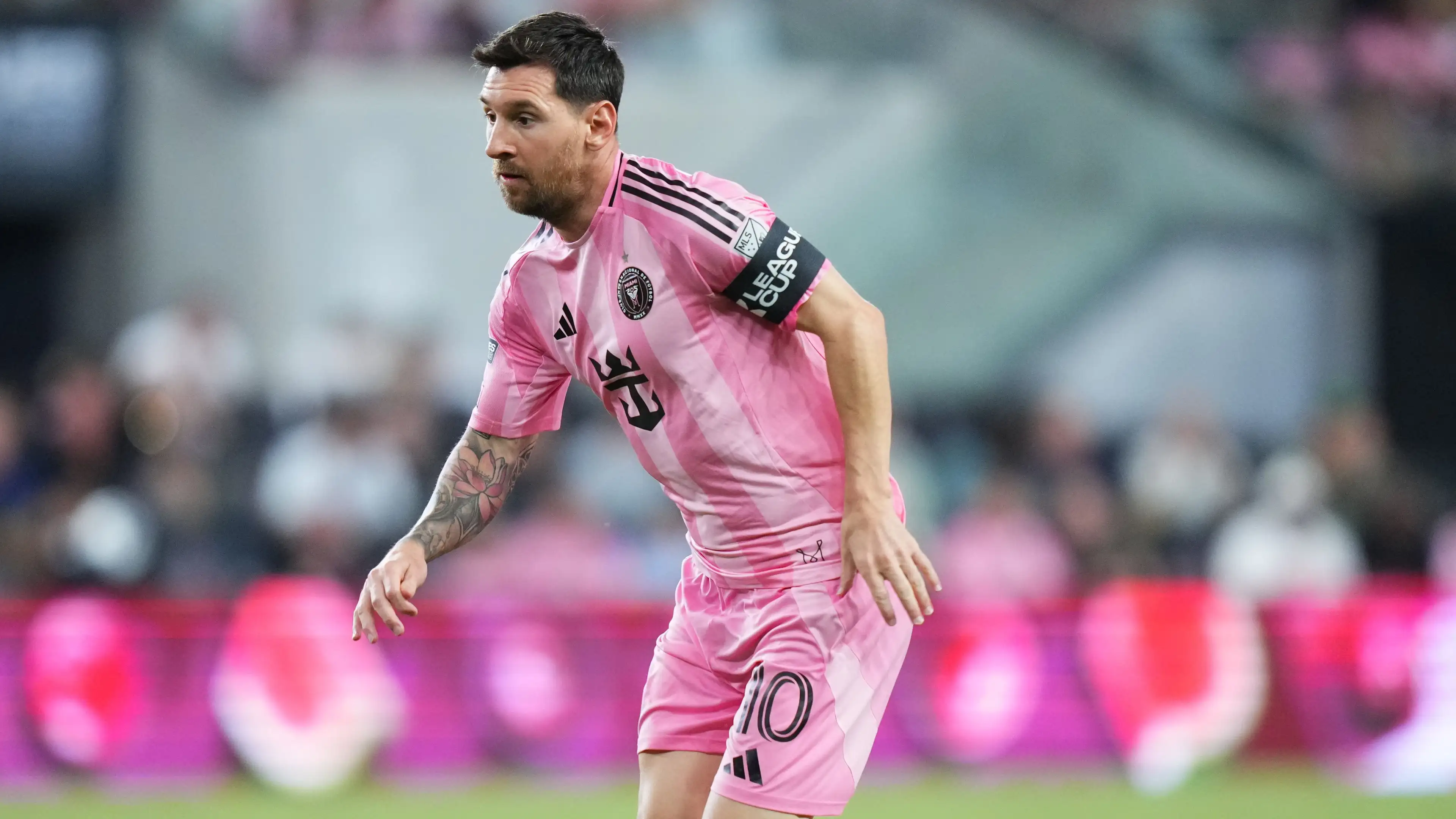 Setelah kepergian ayahnya, pelatih Messi menyampaikan permintaan khusus kepada semua orang