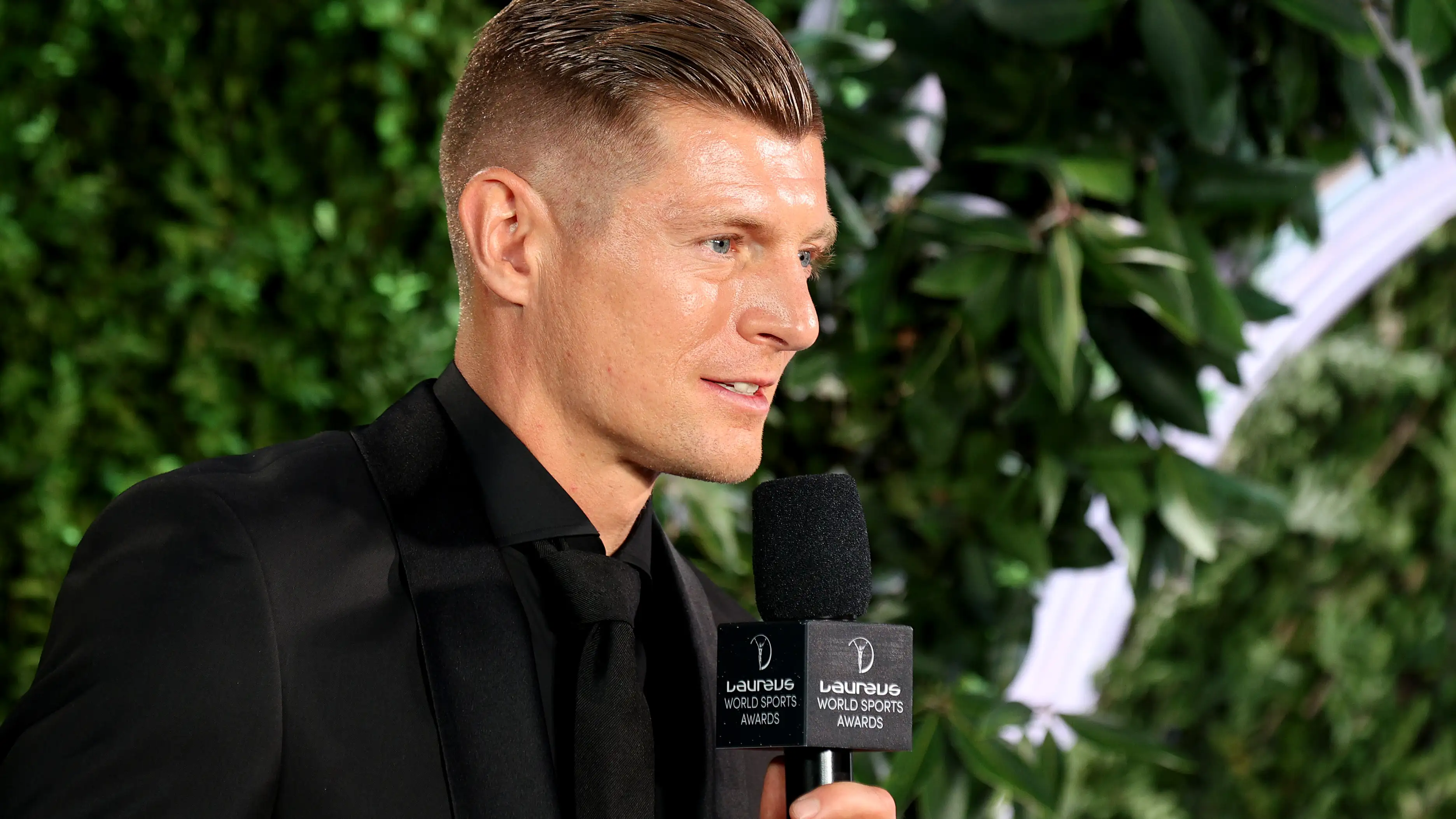 Toni Kroos memilih gelandang terbaik di dunia
