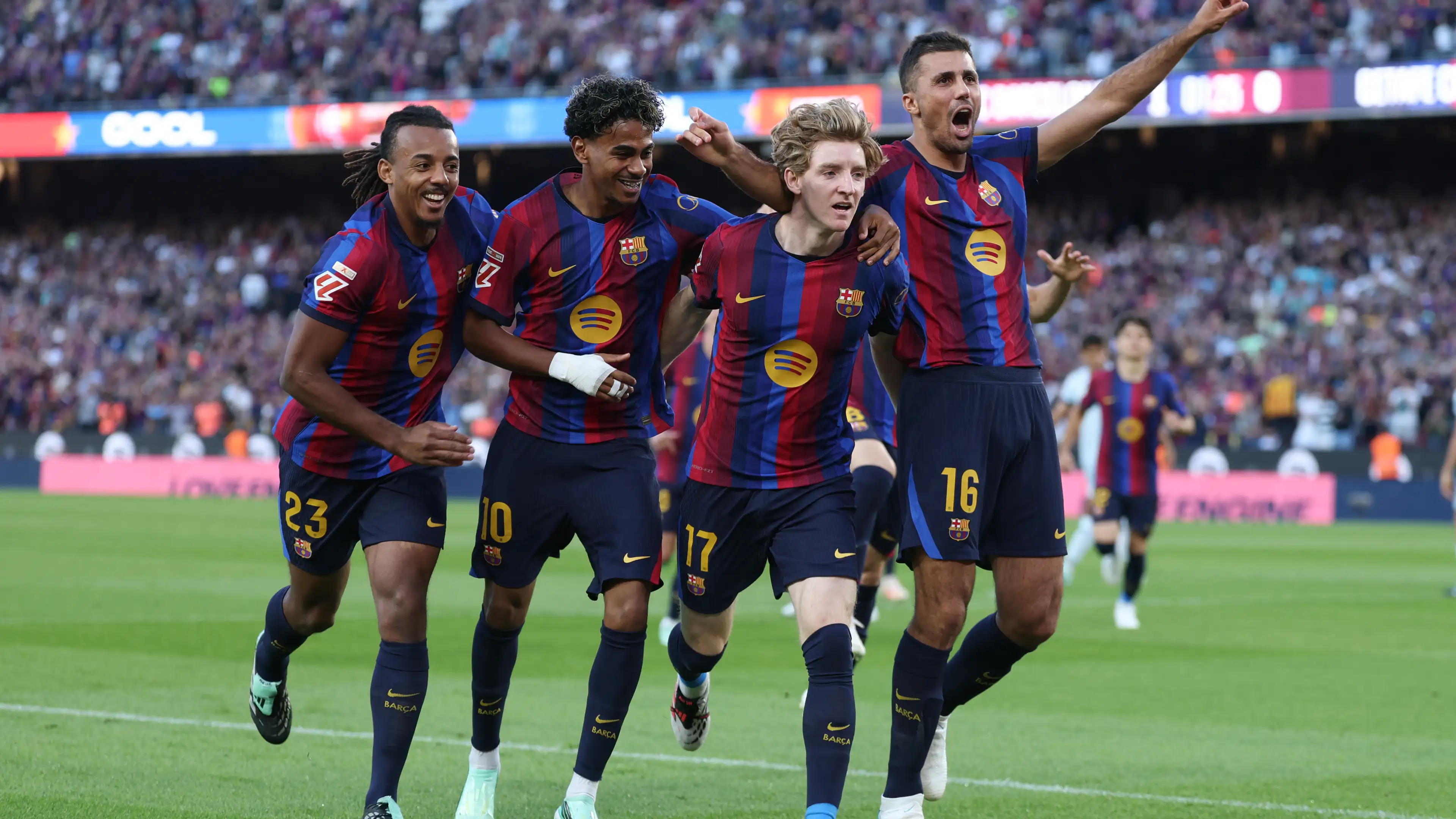 Foto: Barcelona tampil dengan jersey baru di El Clasico