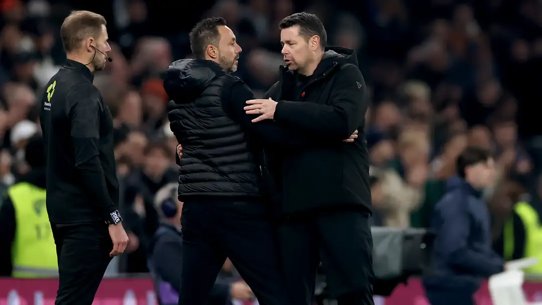 Pierre Sage di ujung tanduk setelah kartu merah dini Jean-Philippe Mateta mengantar Tottenham menang 2-0 atas Crystal Palace