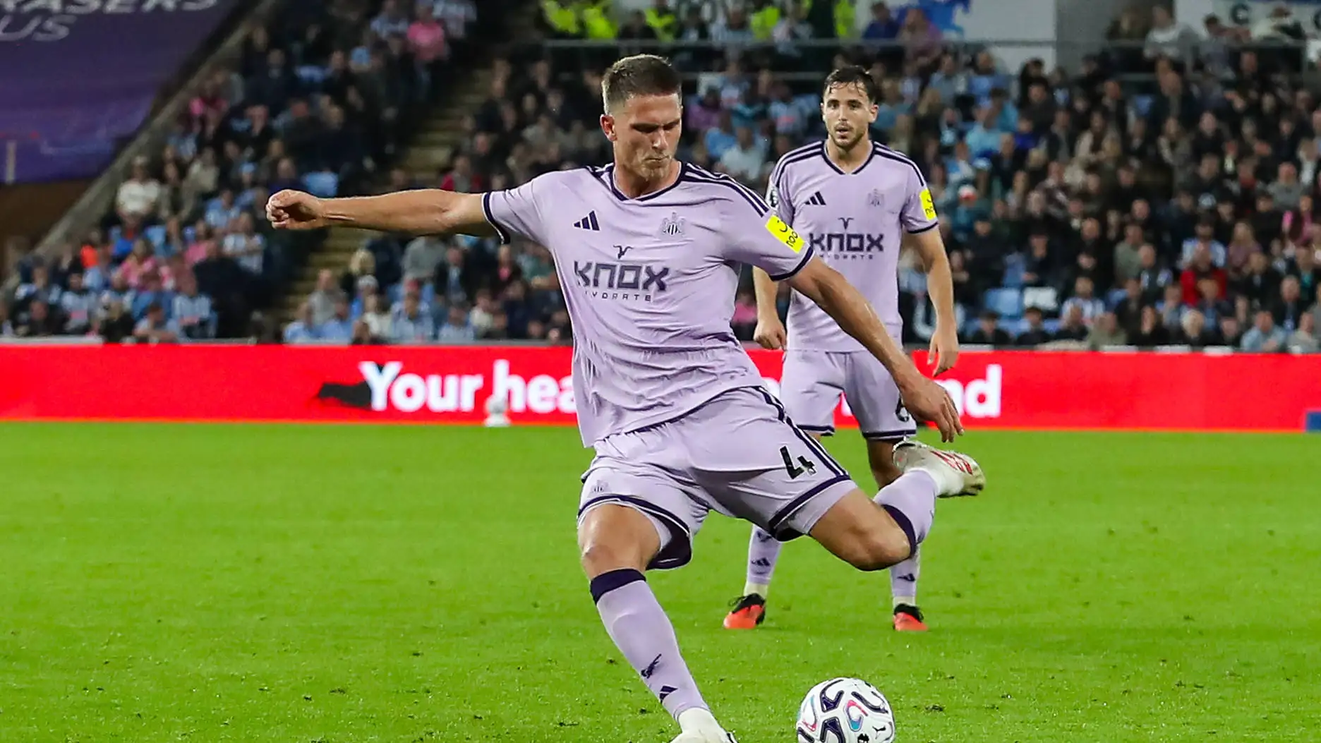 Botman mencetak gol dengan cara brilian, tetapi Newcastle United benar-benar mempermalukan diri sendiri