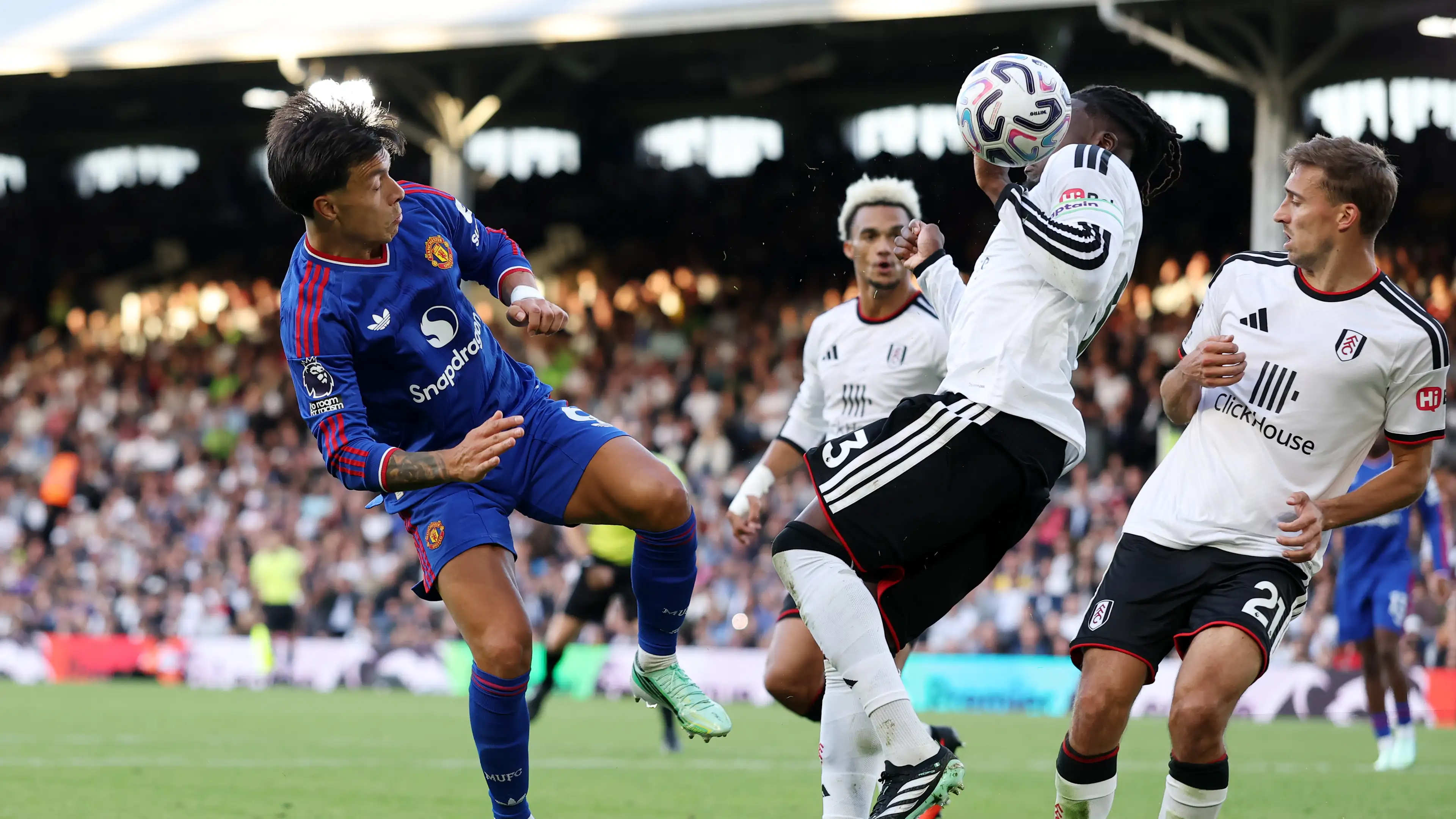 Respons resmi dari Liga Primer: Mengapa Manchester United tidak mendapatkan penalti melawan Fulham?