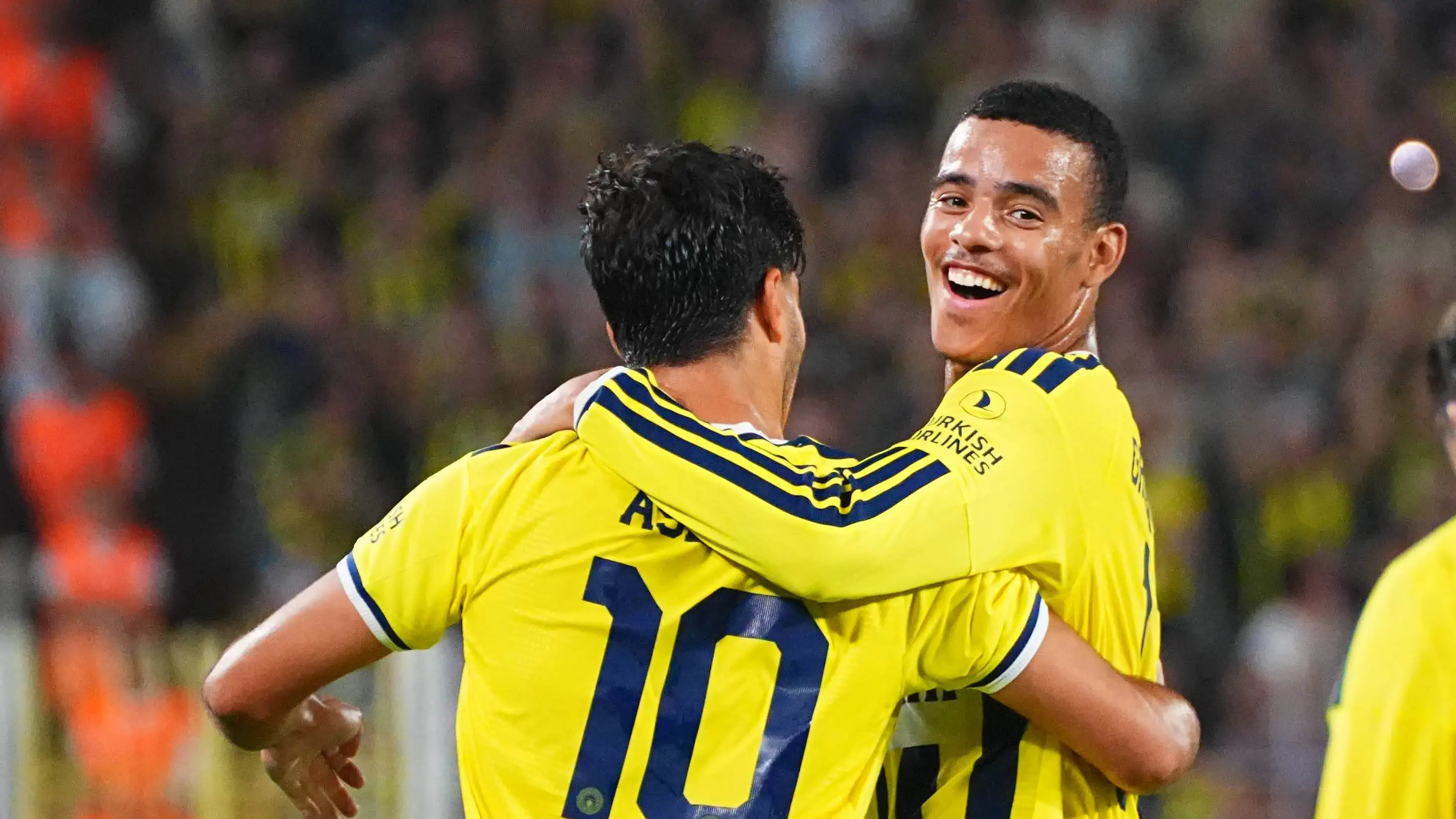 Talisca dan Greenwood mencetak gol indah dan memberi Fenerbahce posisi awal yang kuat di Liga Champions