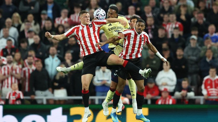 Menang 2-0 atas Sunderland, Arsenal Melenggang ke Puncak Klasemen