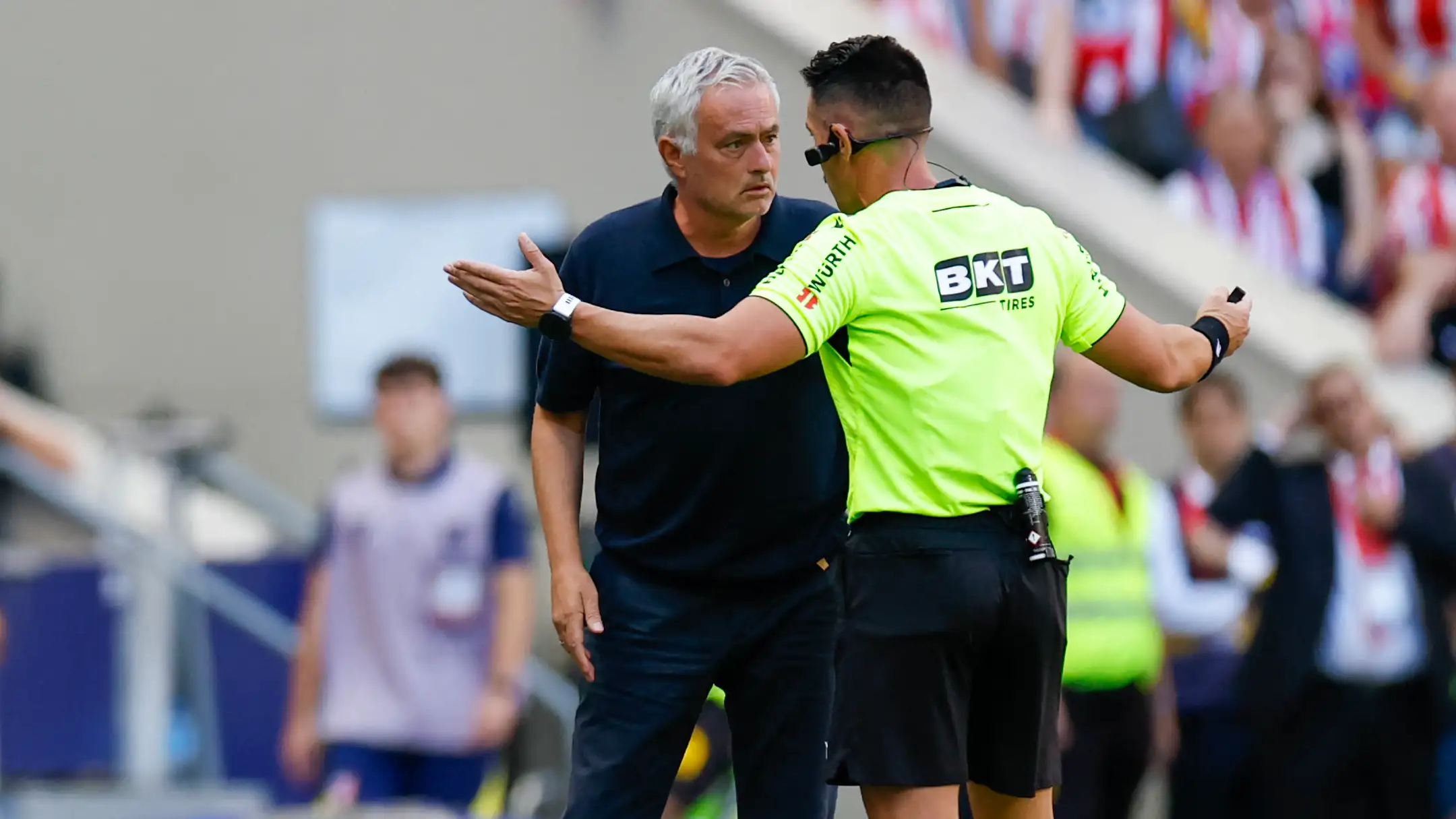 "Wasit bukan alasan": Pesan bernada keras yang menempatkan Mourinho di hadapan kenyataan pahit usai derbi