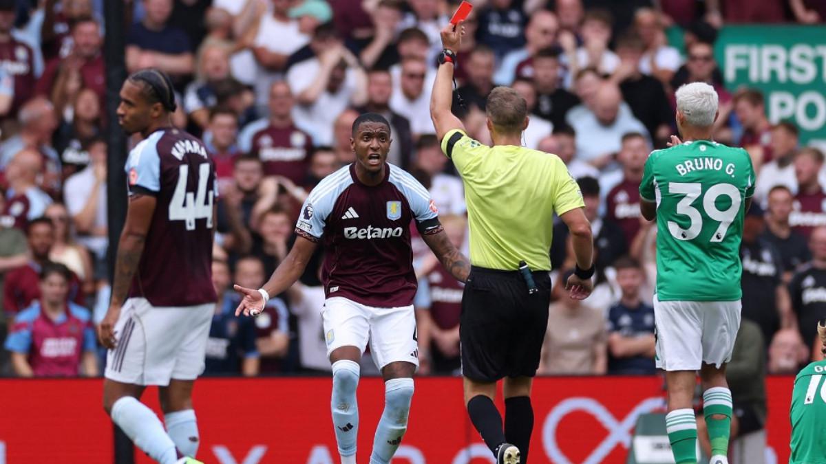 Arsenal Resmi Datangkan Ezri Konsa dari Aston Villa