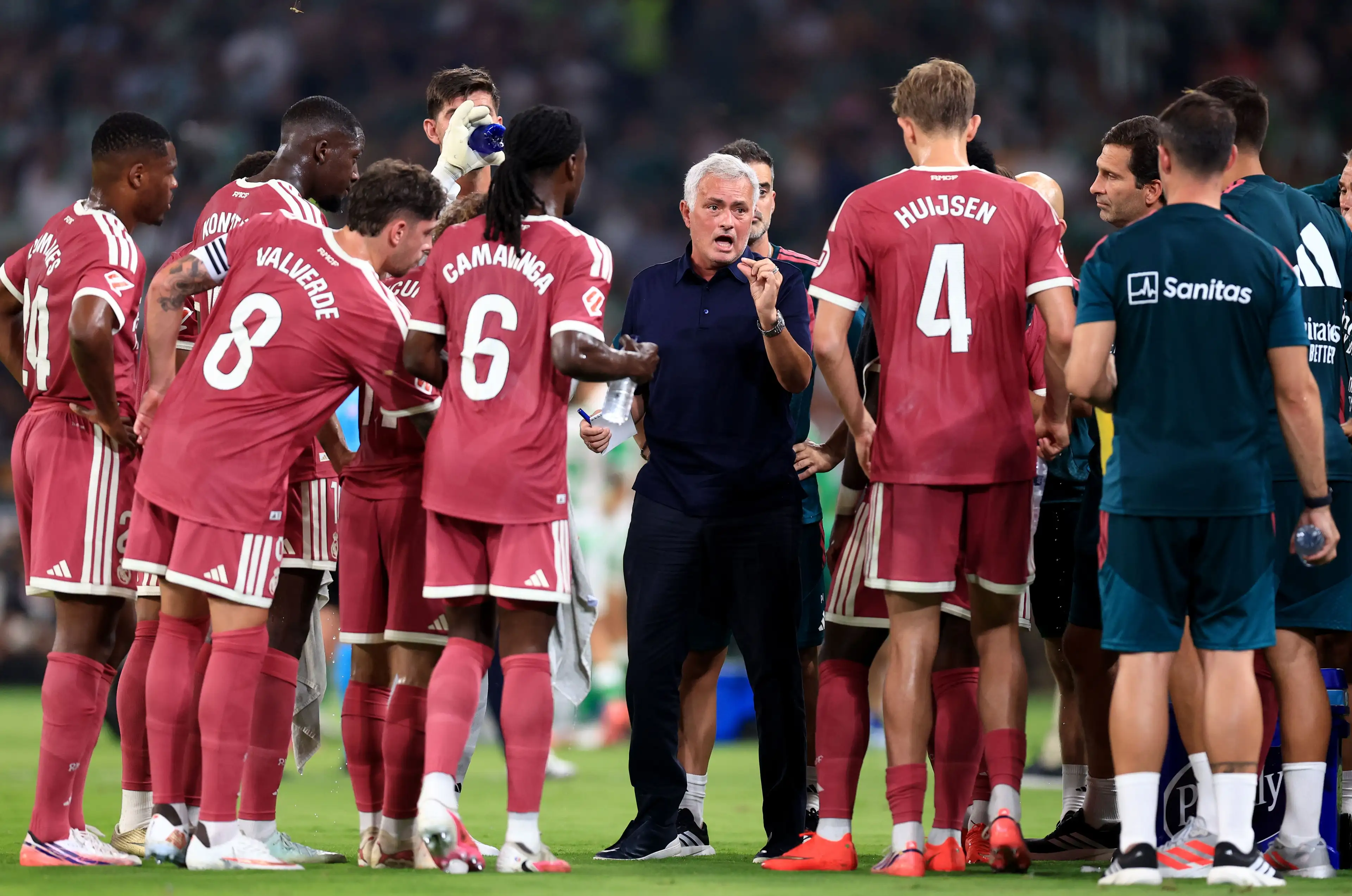 Parrott mencetak gol, Mbappé gagal mengeksekusi penalti penyama kedudukan pada menit ke-94: kekalahan pertama bagi Real Madrid asuhan Mourinho di Sevilla melawan Real Betis