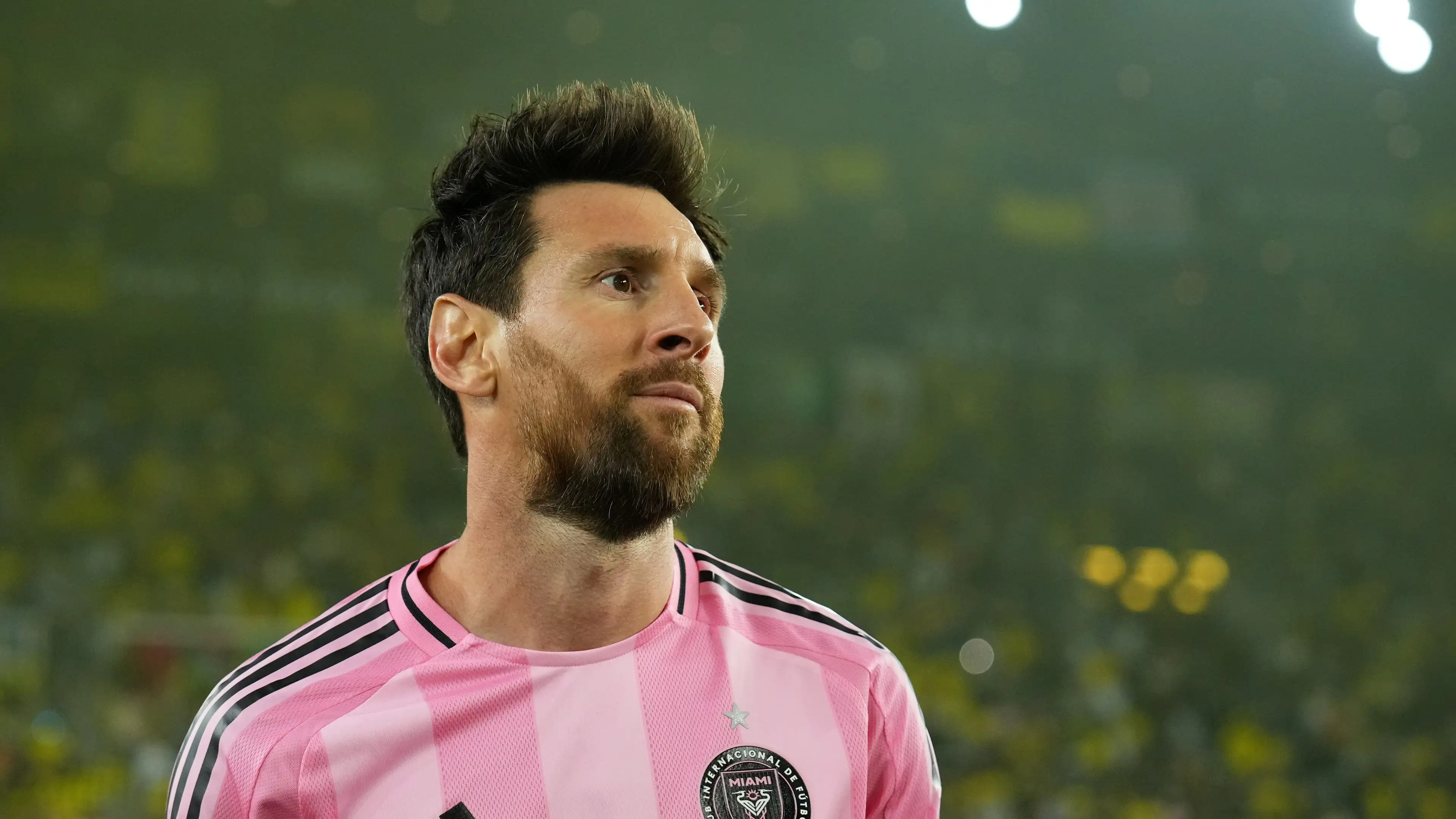 Tanpa logo Barcelona: Messi meraih kemenangan pertama di Spanyol