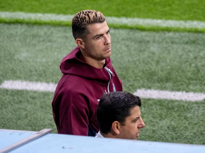 Meme Kocak Denda Murah Meriah Portugal ke Ronaldo