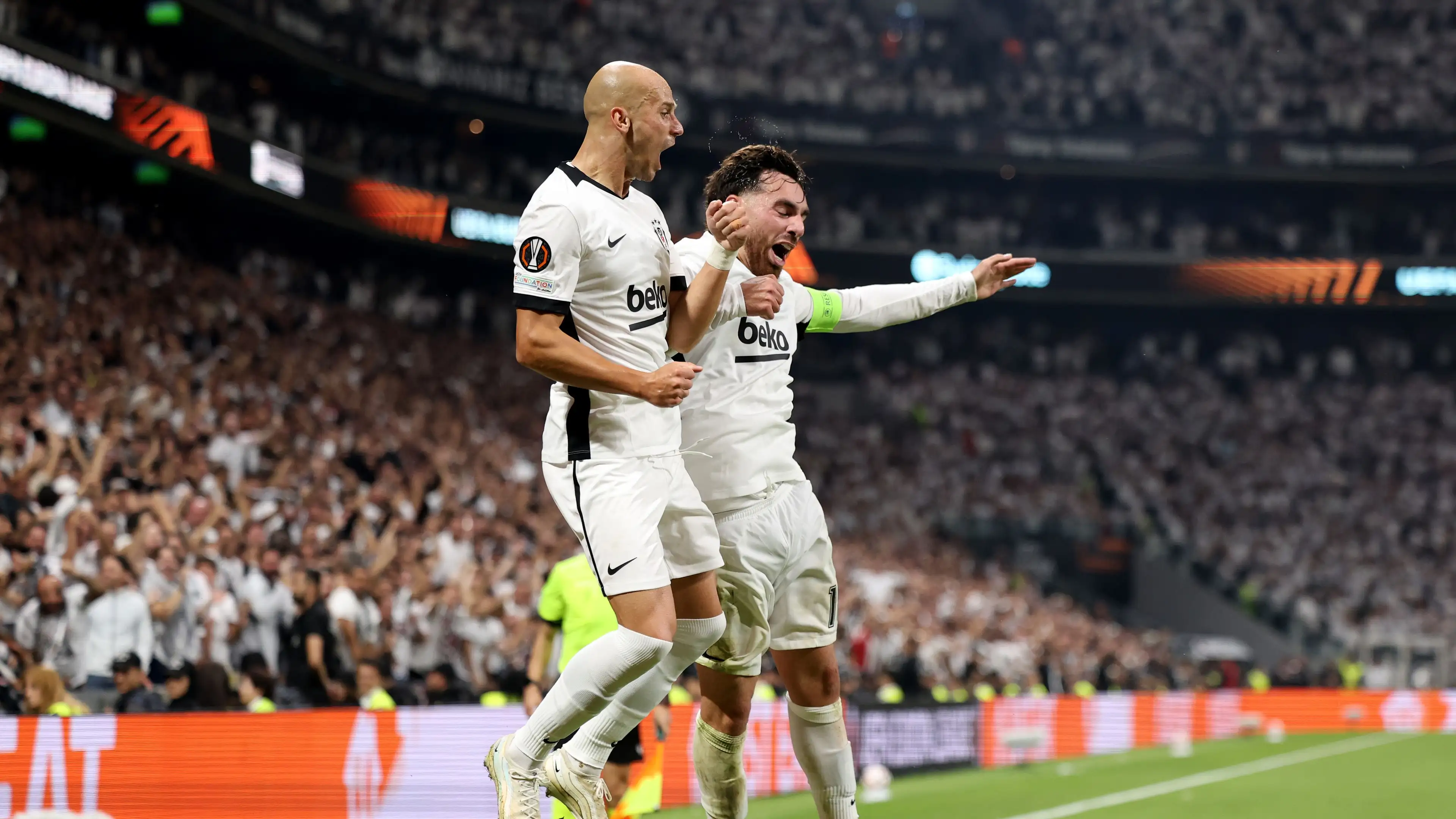 Orkun Kökçü, Václav Cerný, dan Ernest Poku bersinar pada malam penuh pesta untuk Besiktas melawan Olympique Marseille