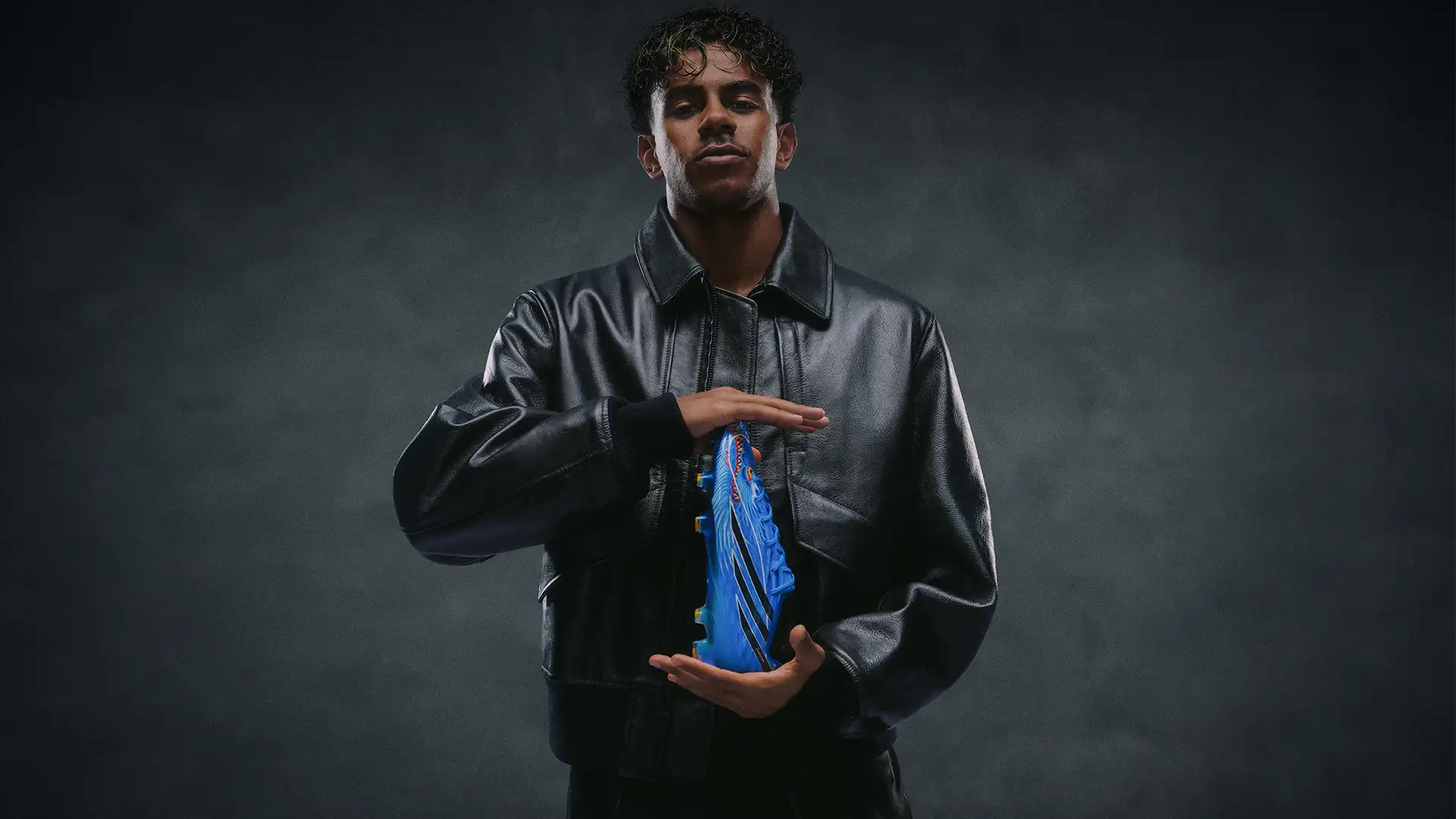 adidas dan Y-3 hadirkan kembali sepatu bola legendaris Beast 2006 untuk El Clásico
