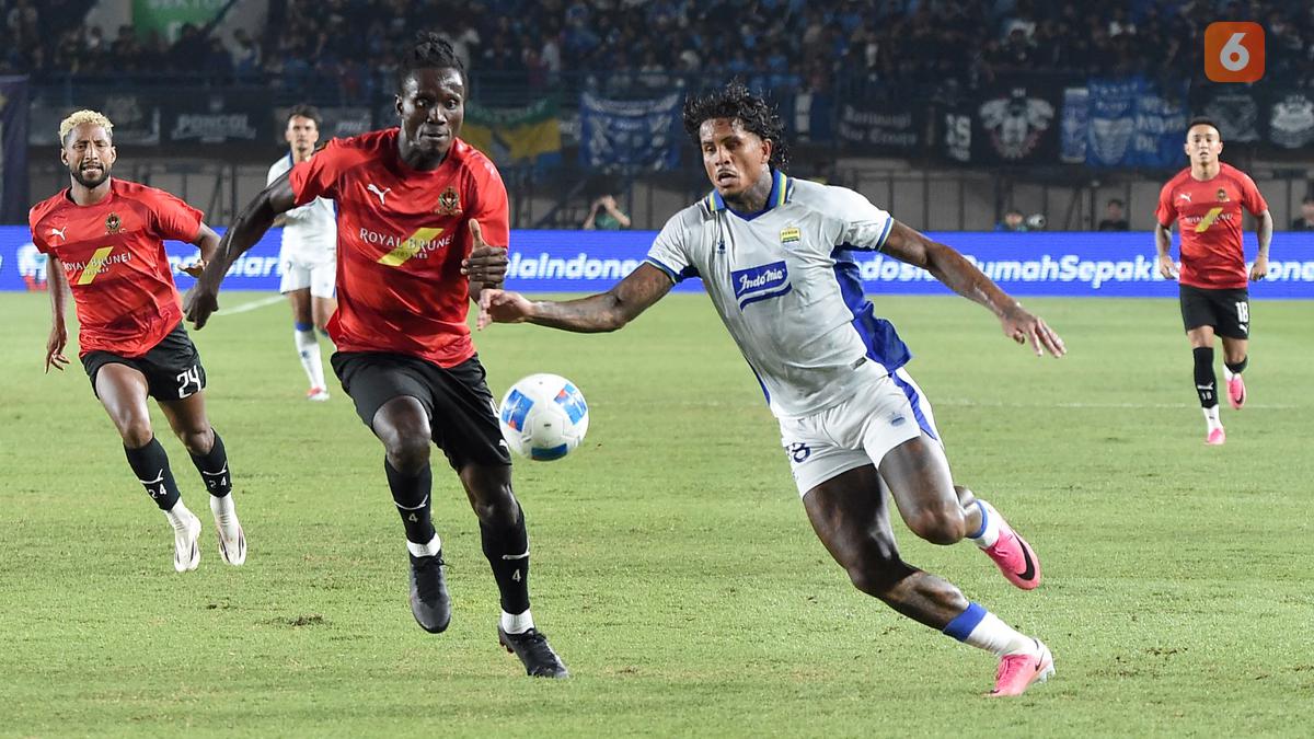 Alasan dan Harapan Persib Bandung Pinjamkan Ramon Tanque