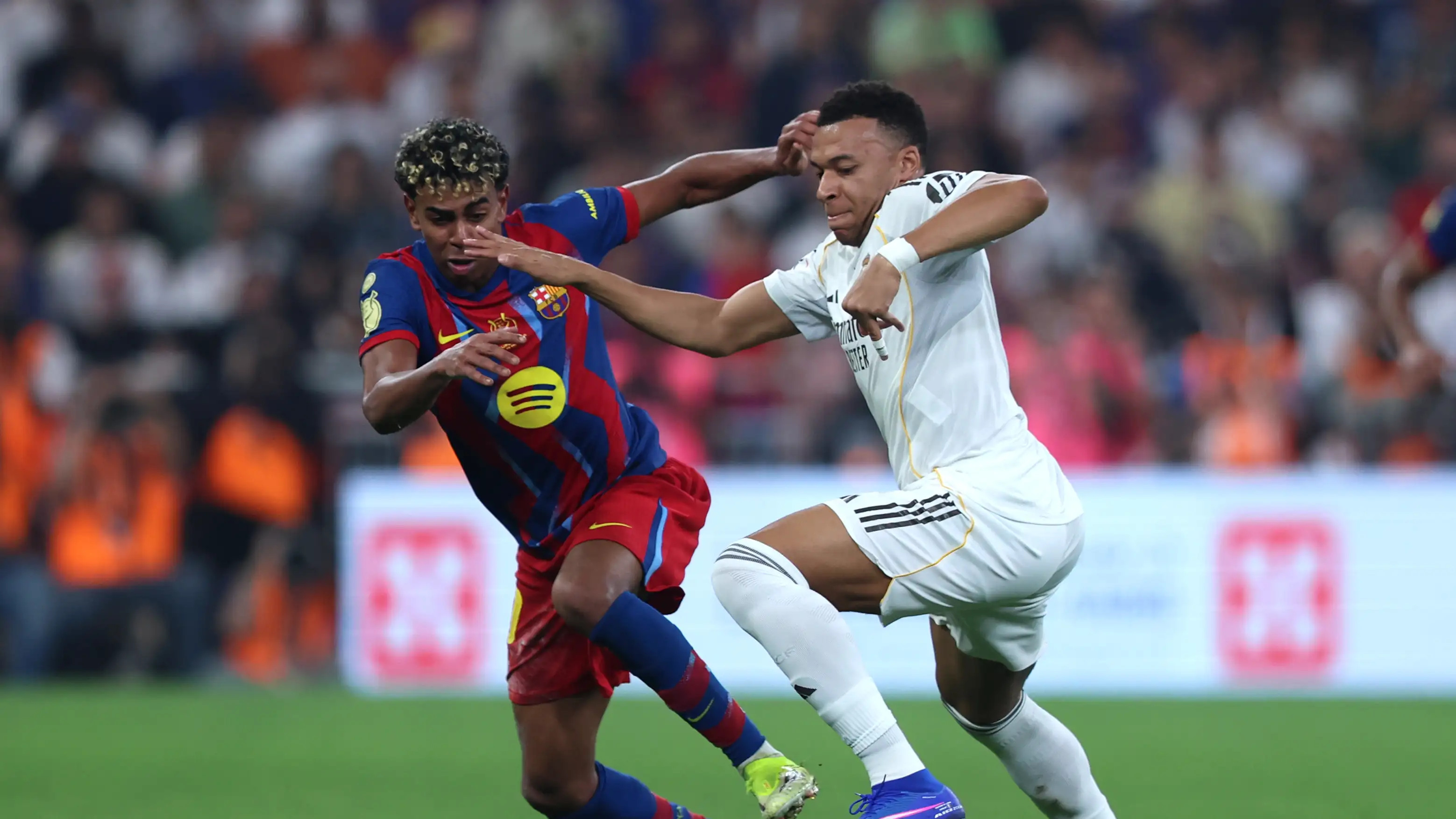 Nama mengejutkan: terungkap kandidat terkuat untuk memimpin El Clasico Barcelona vs Real Madrid