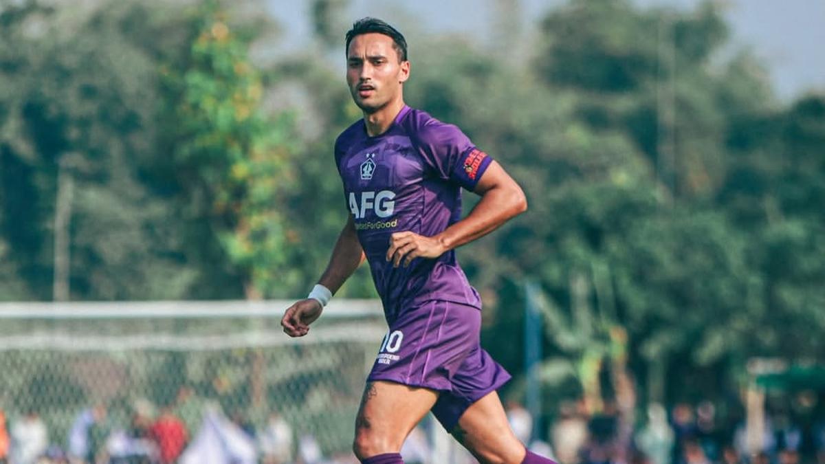 Ezra Walian Operasi Lutut, Absen hingga Akhir Musim BRI Super League