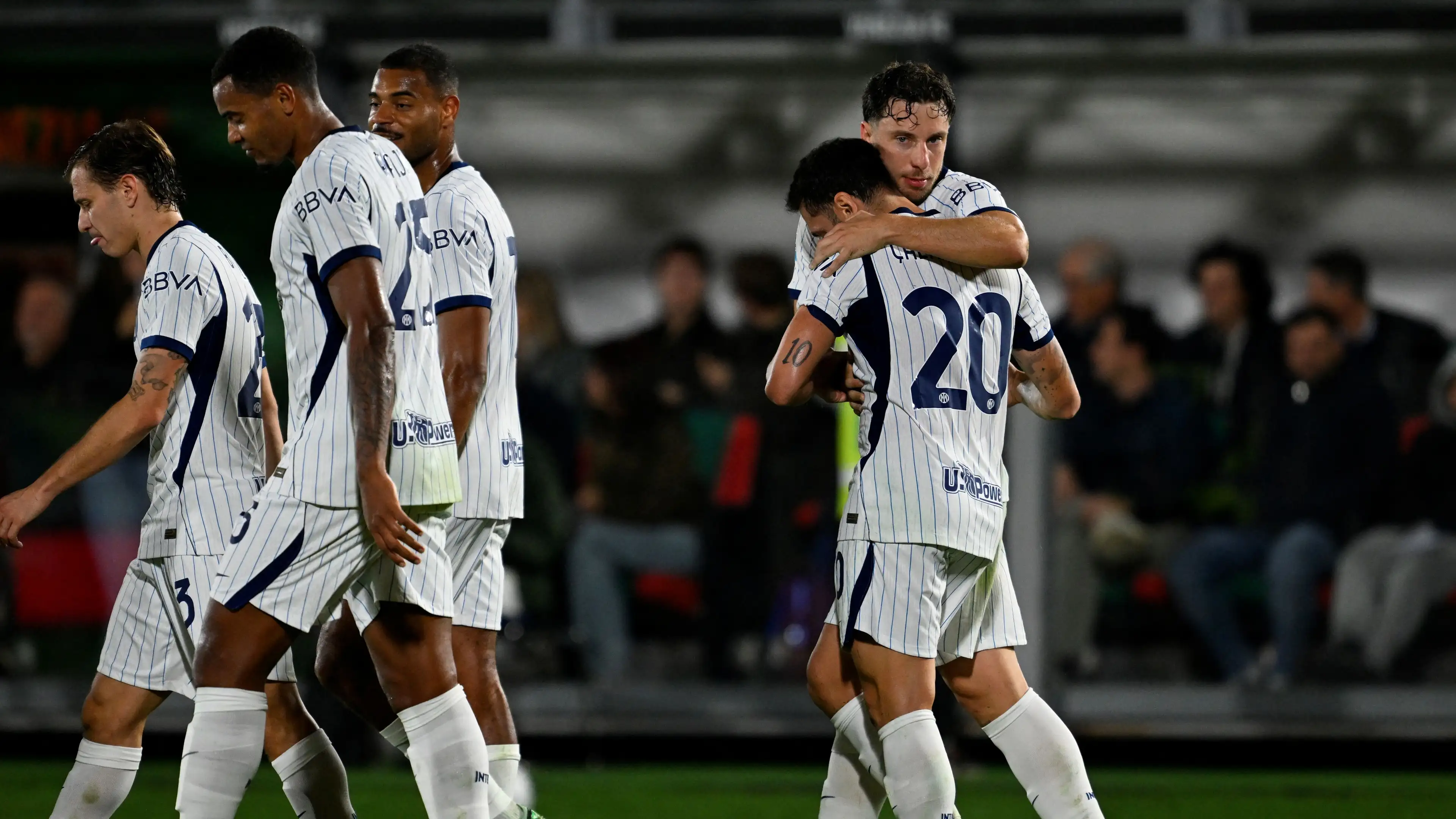 Inter secara ajaib tak kebobolan dan menang berkat dua gol bunuh diri