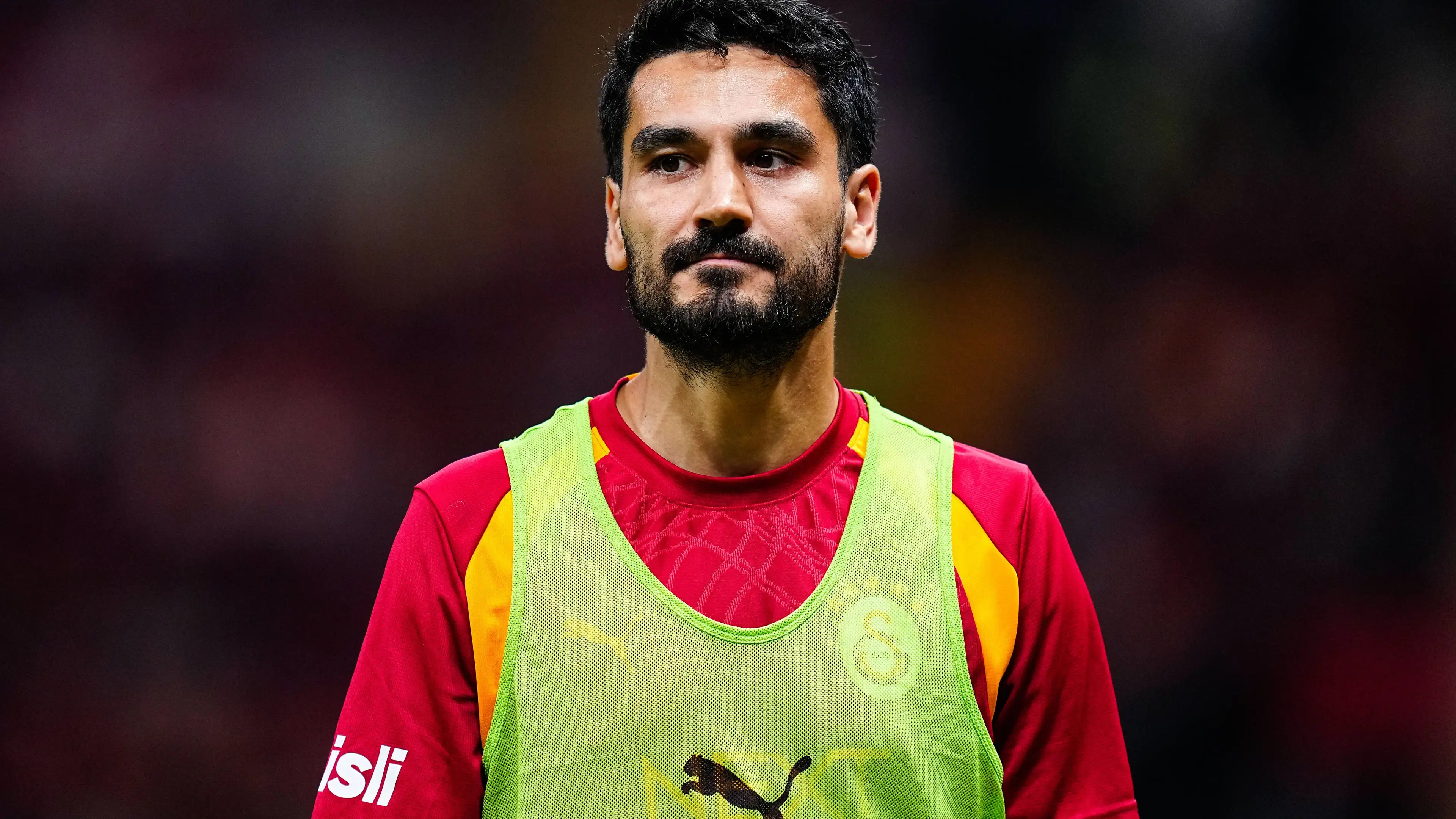 "Mengapa saya harus siap?" - pernyataan frustrasi dari bintang Galatasaray Ilkay Gündogan sebelum pertandingan melawan FC Barcelona mengungkap banyak hal