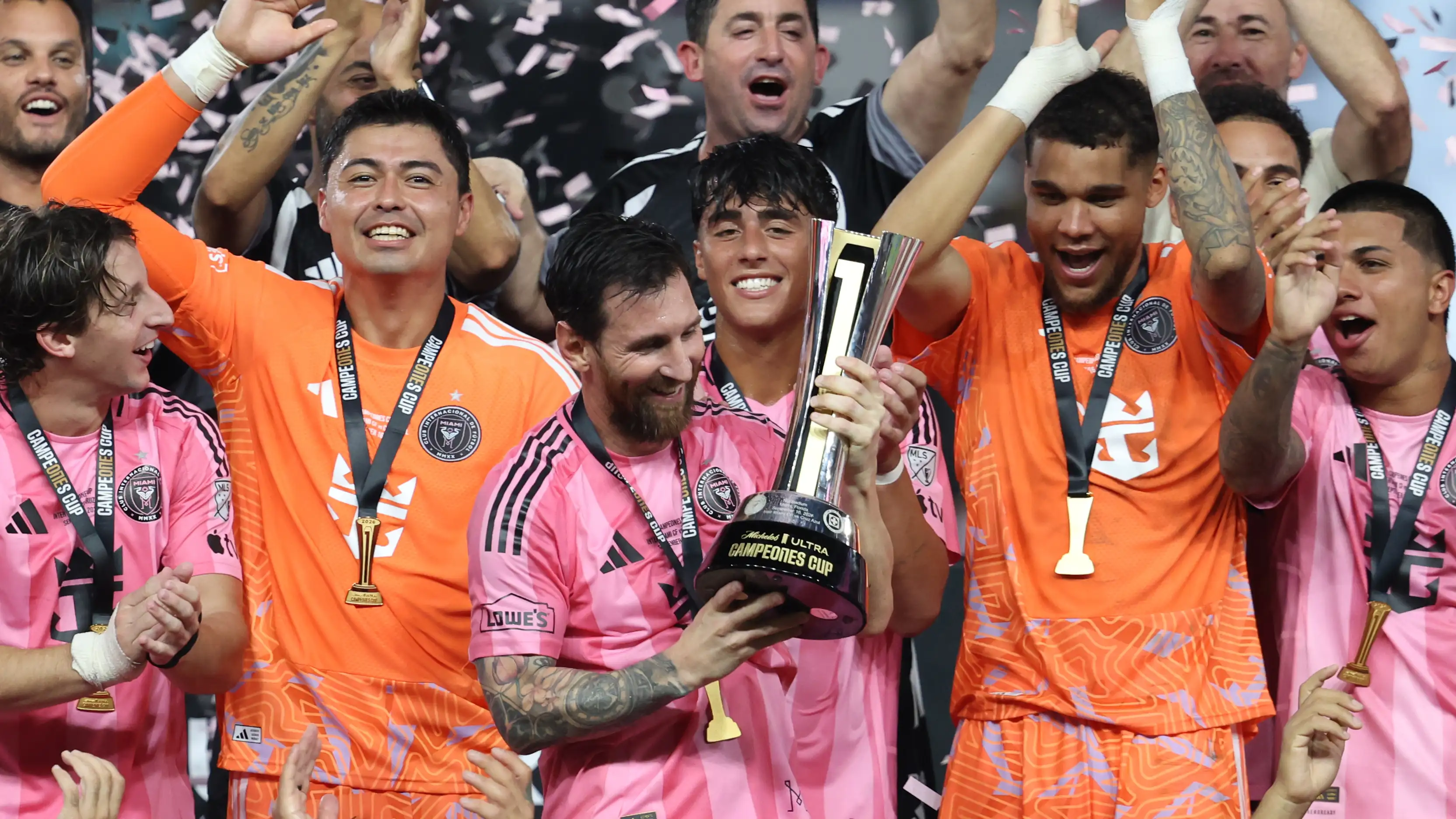 Video: Gol ke-100 dan Trofi ke-49, Messi Torehkan Babak Baru dalam Malam Ajaib bersama Inter Miami