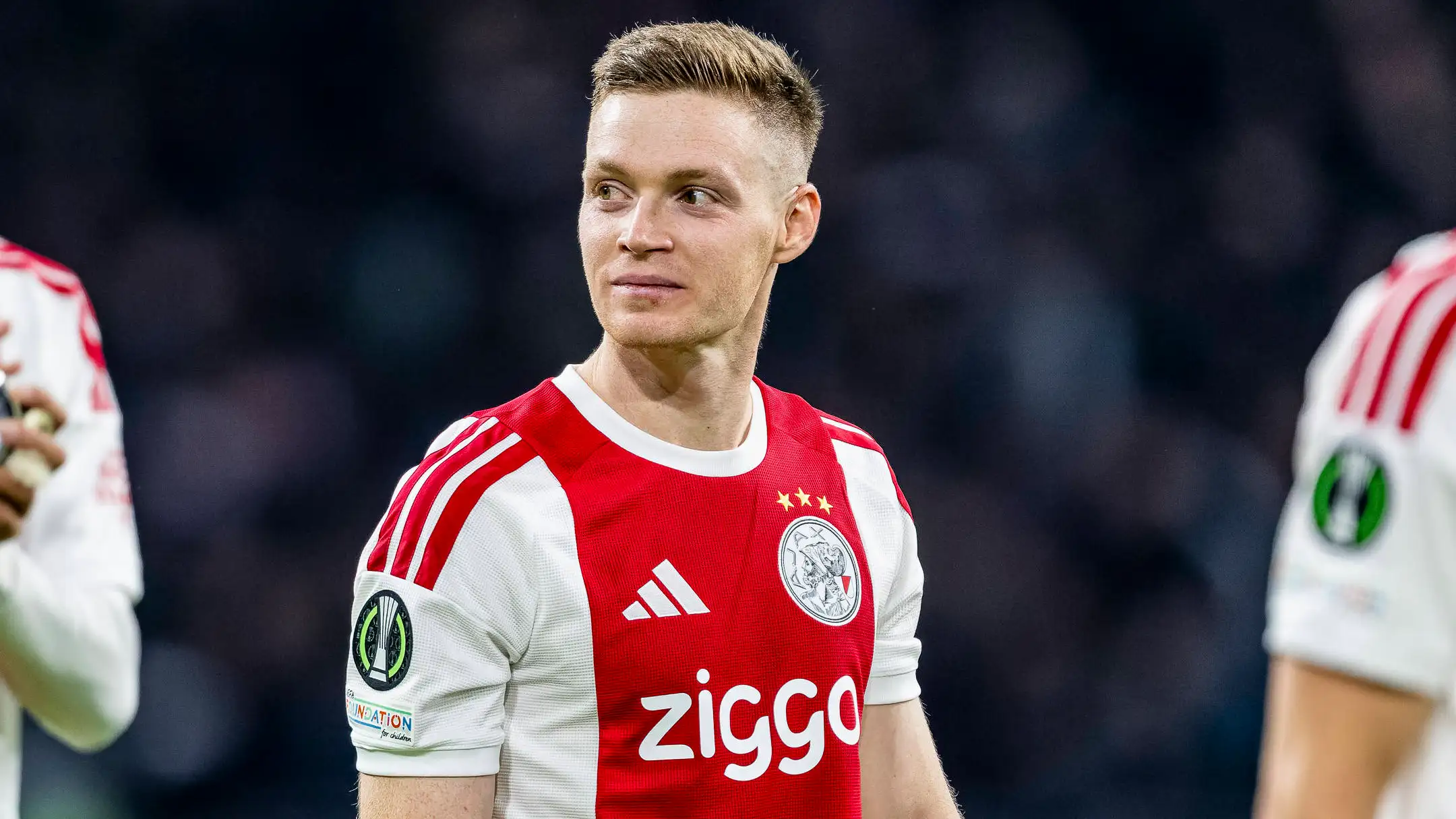 Haruskah Ajax bergerak pada bursa transfer musim dingin ini? "Dia lebih baik daripada Viktor Tsygankov"