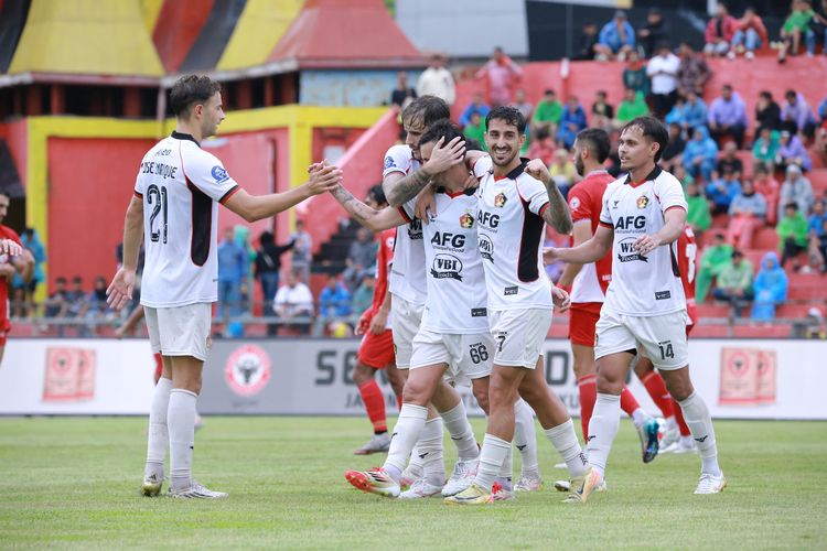 Persik Kediri Siap Berburu Pengalaman dan Kemenangan di Malaysia