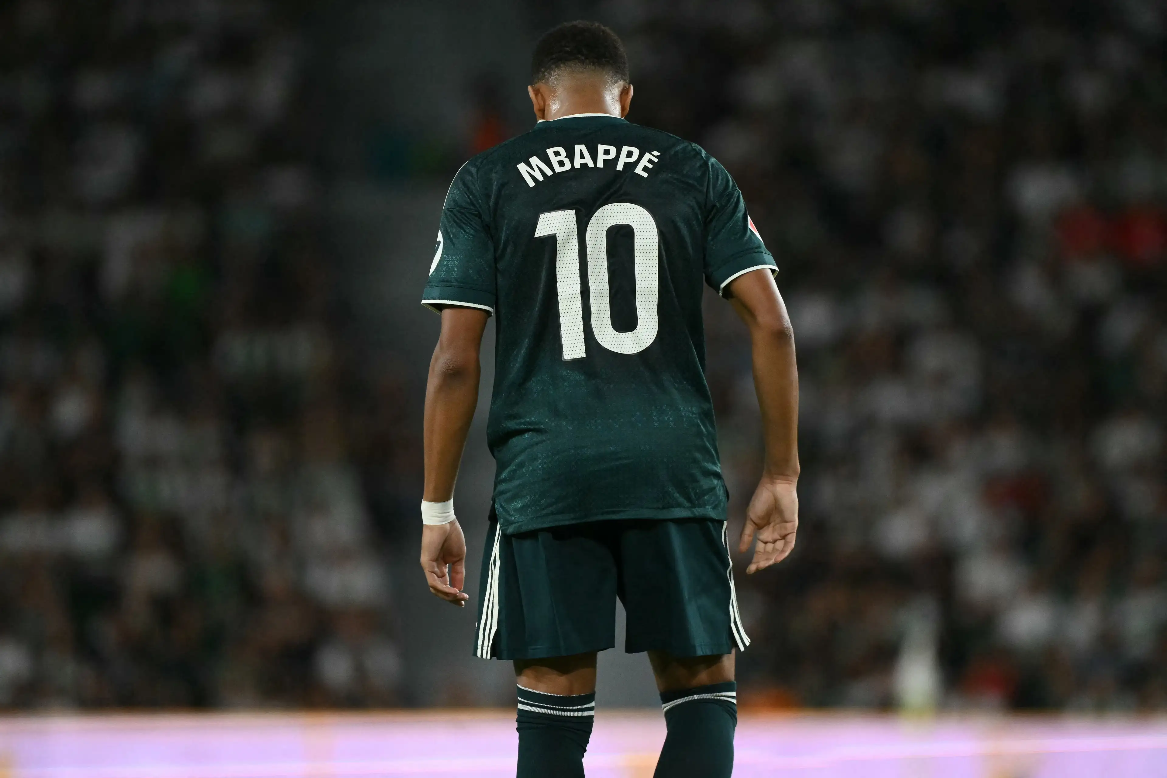 Kontroversi di Spanyol, Mbappe dan Vinicius menutupi jersei mereka sebagai dukungan untuk Ceuta