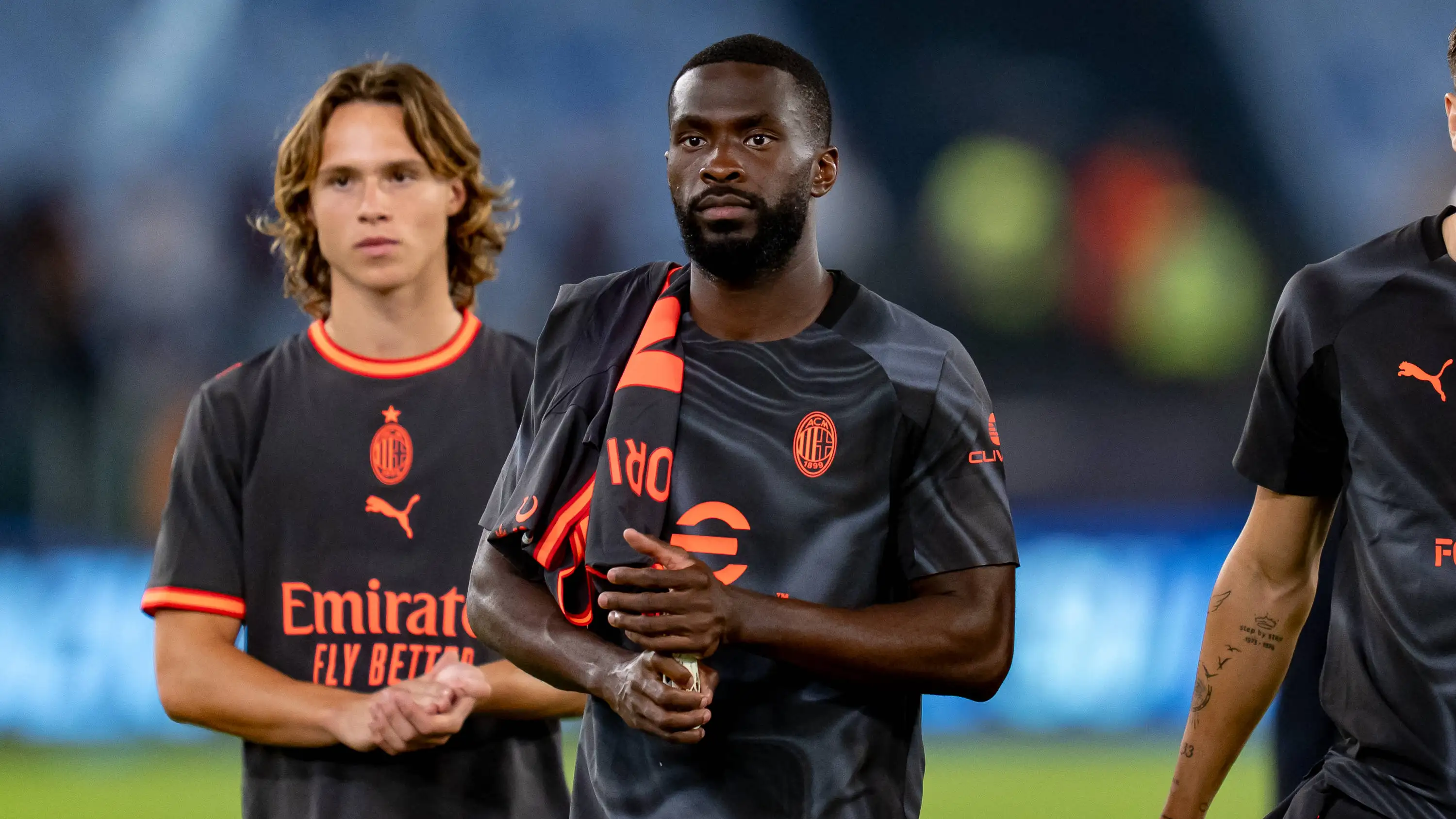 Milan, Tomori tetap masuk daftar keluar: klub itu ingin menjualnya pada Januari