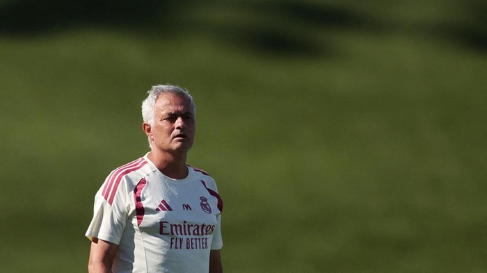 Puyol Peringatkan Barcelona, Madrid Kini Punya Mourinho!