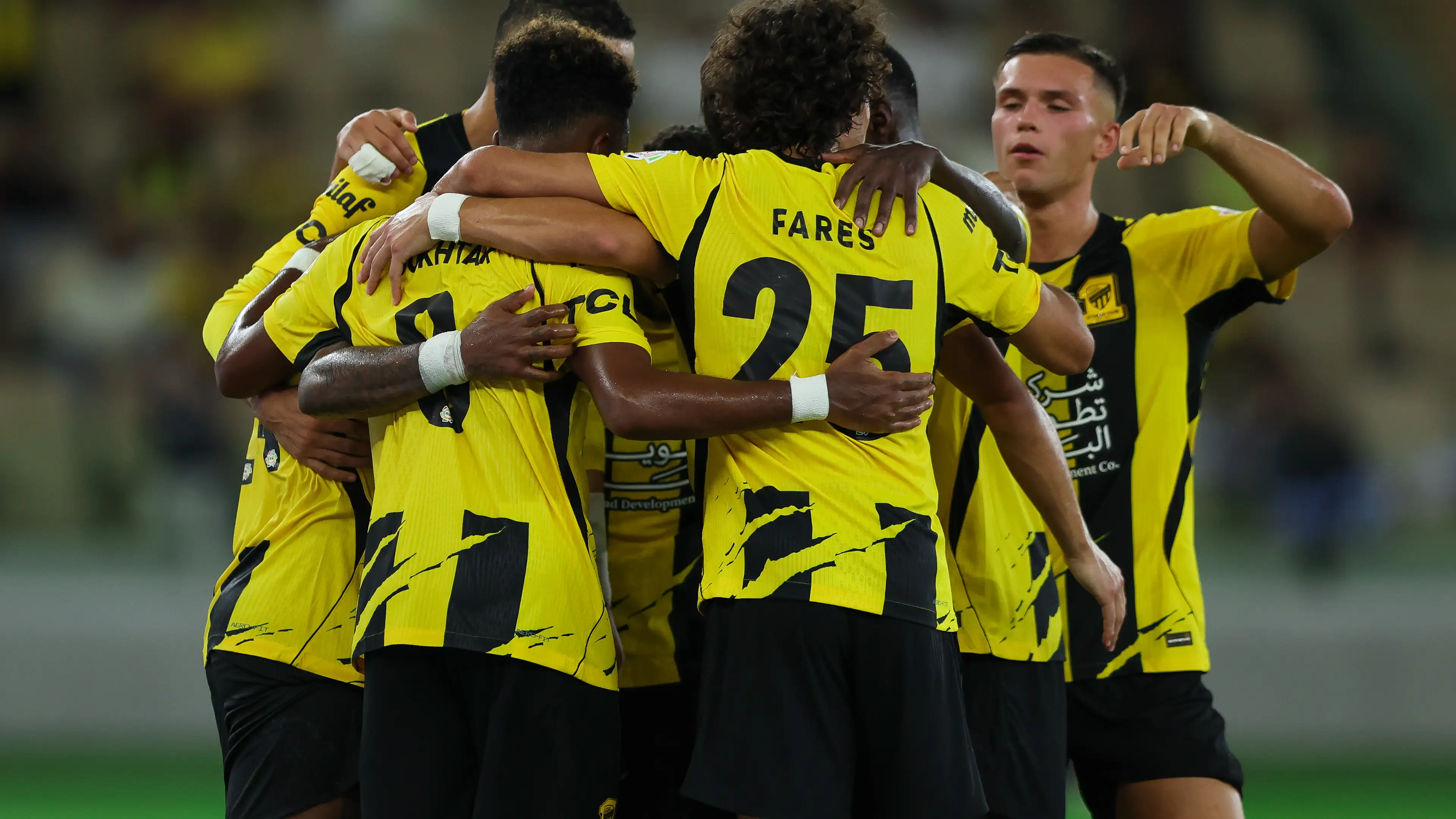 Dwikompetisi elite dan liga tidak cukup: Al-Muntashiri kejutkan suporter Al-Ittihad