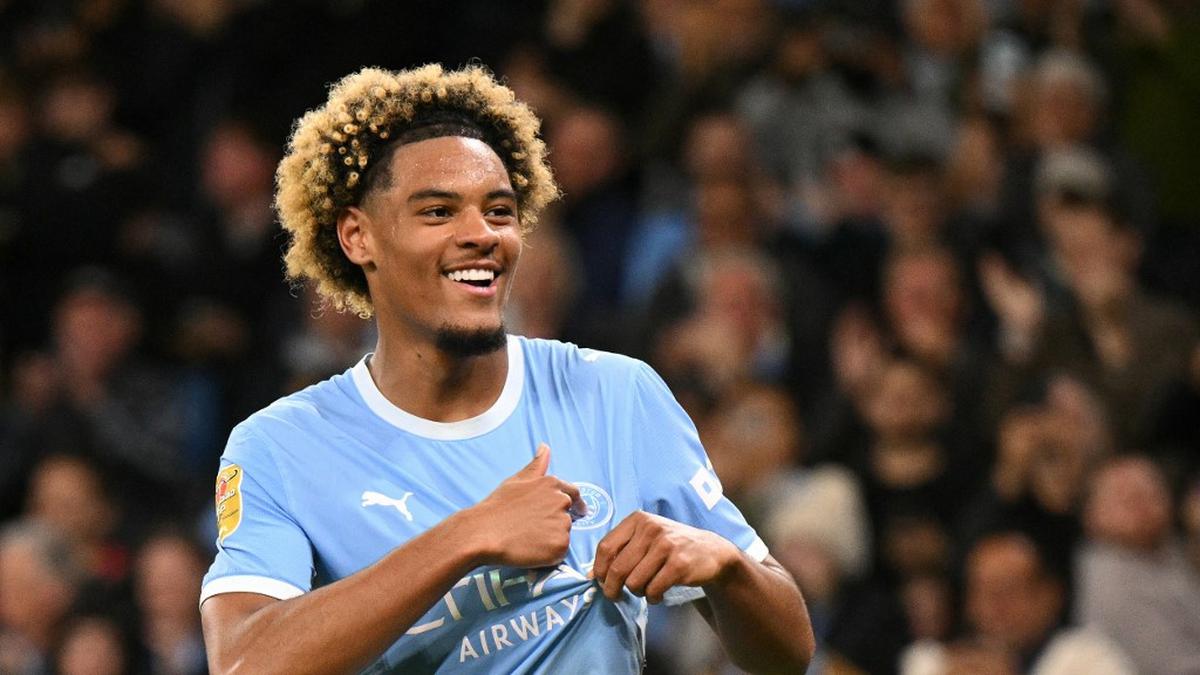 Debut Gemilang Floyd Samba, Manchester City Lumat Norwich City 5-0 di Carabao Cup