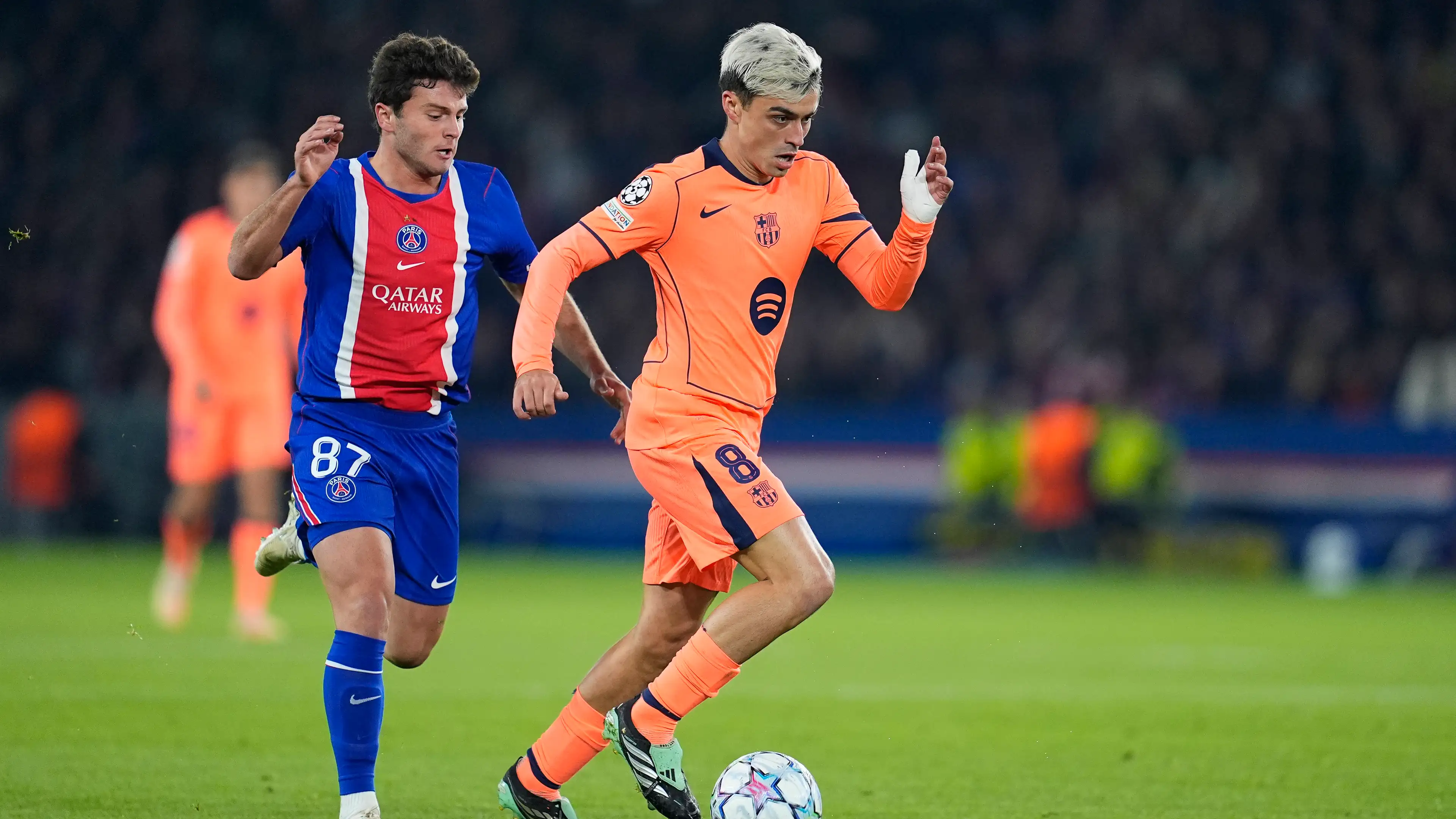 Dipimpin kesalahan Pedri yang berulang: 6 blunder yang menjatuhkan Barcelona di Parc des Princes