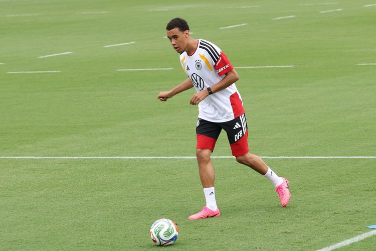 Kabar Positif Jamal Musiala Usai Pingsan Lagi saat Bela Muenchen Vs Heidenheim