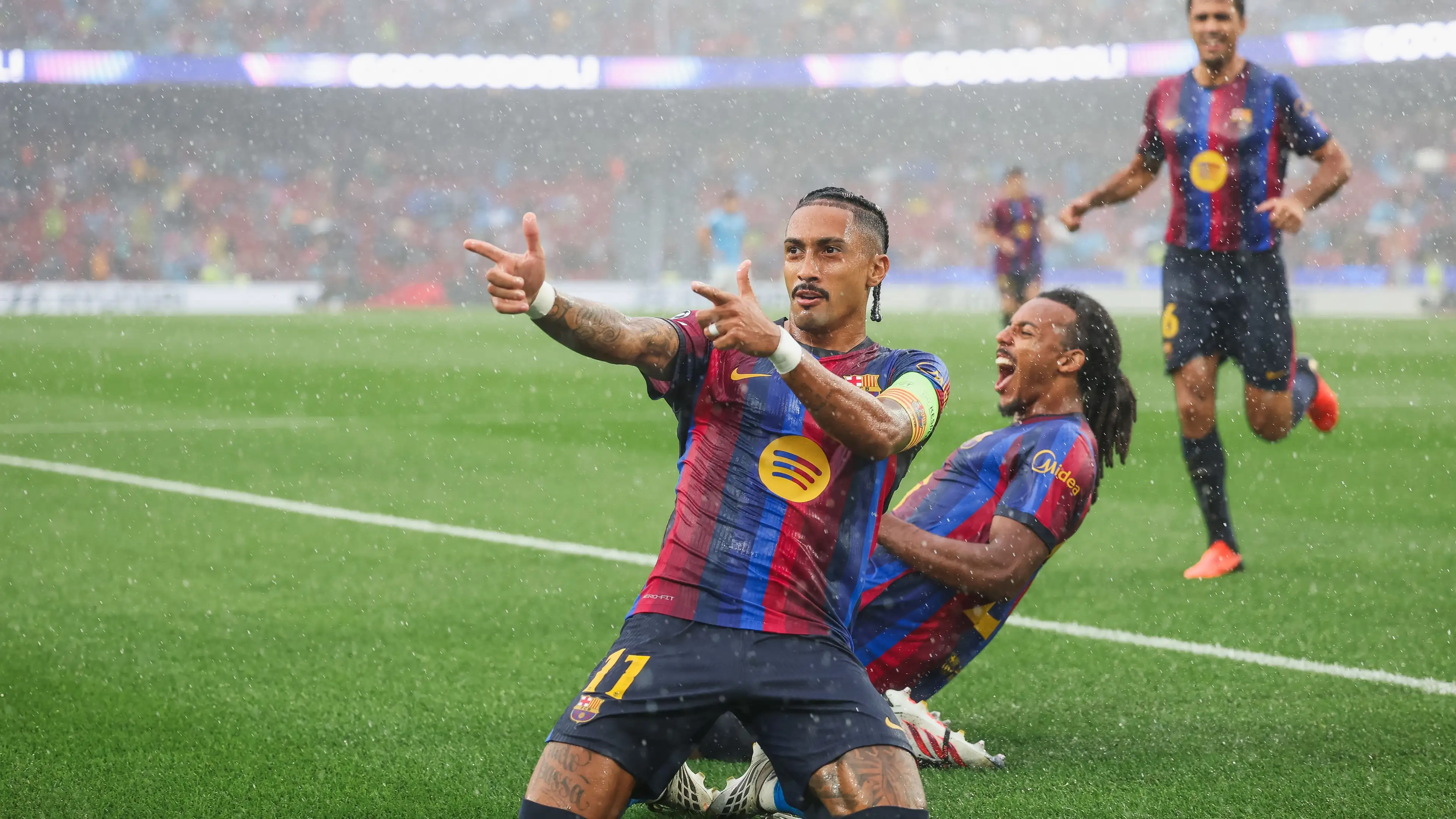 Raphinha mengetuk pintu Neymar: deretan angka menakjubkan menempatkannya di antara legenda Barcelona