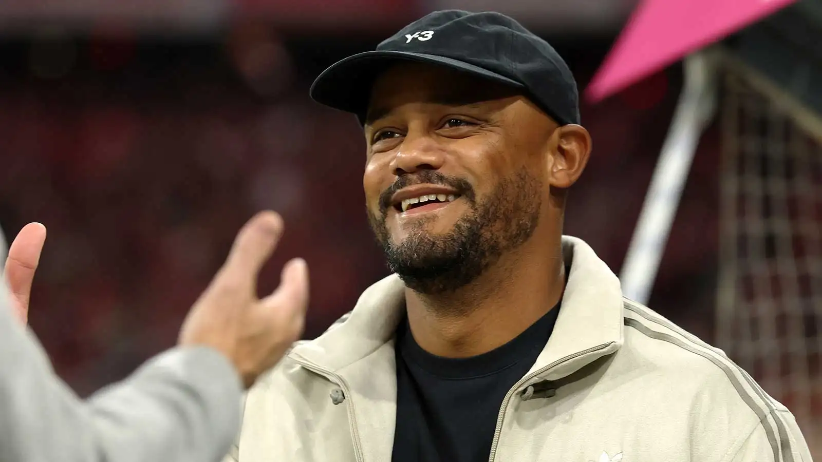"Pengacara bagi kemanusiaan!" Penghormatan besar untuk Vincent Kompany dari Bayern Munich