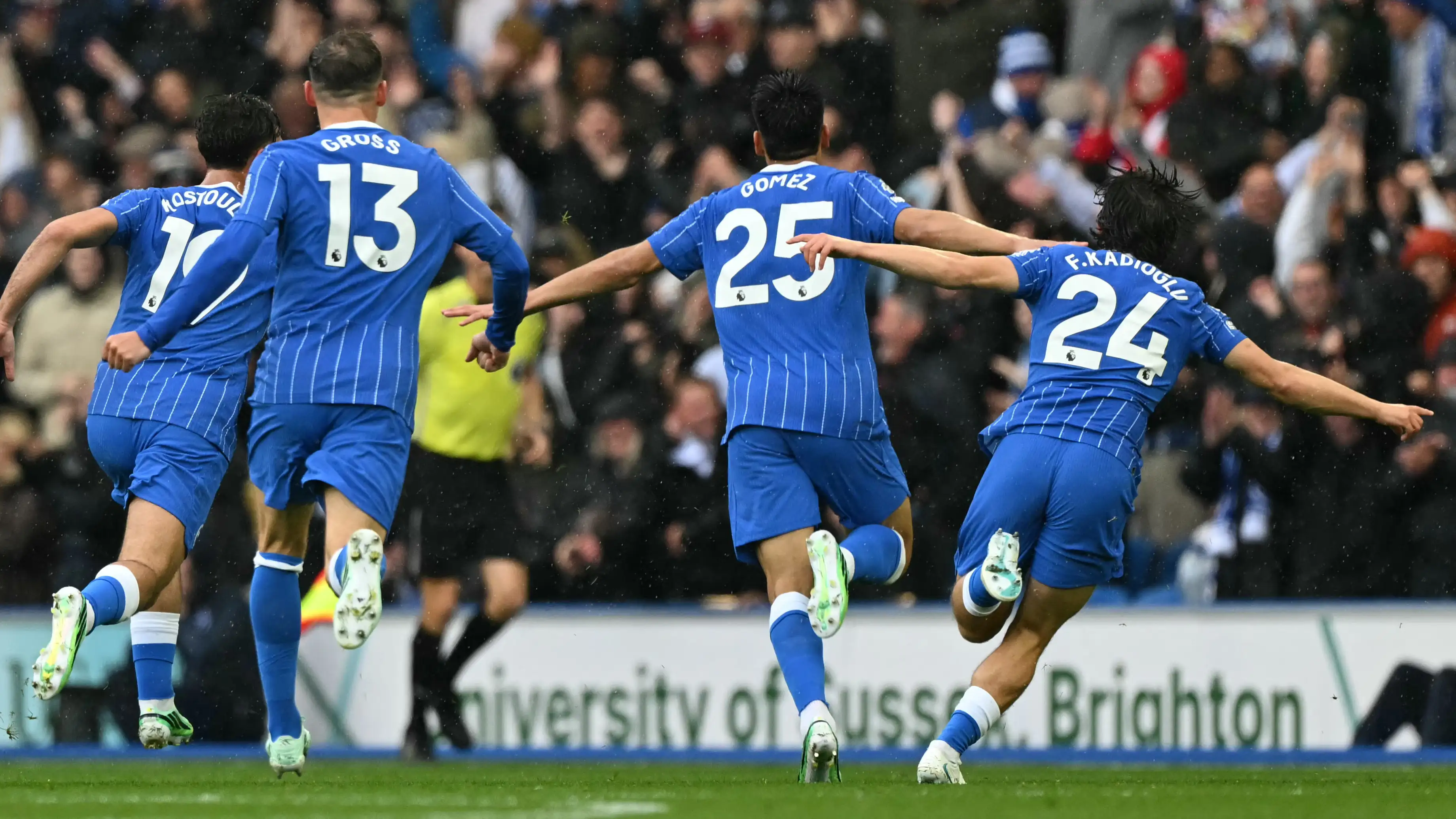 Video: Gol terbaik musim ini? Bintang Brighton mencetak gol dengan cara legendaris