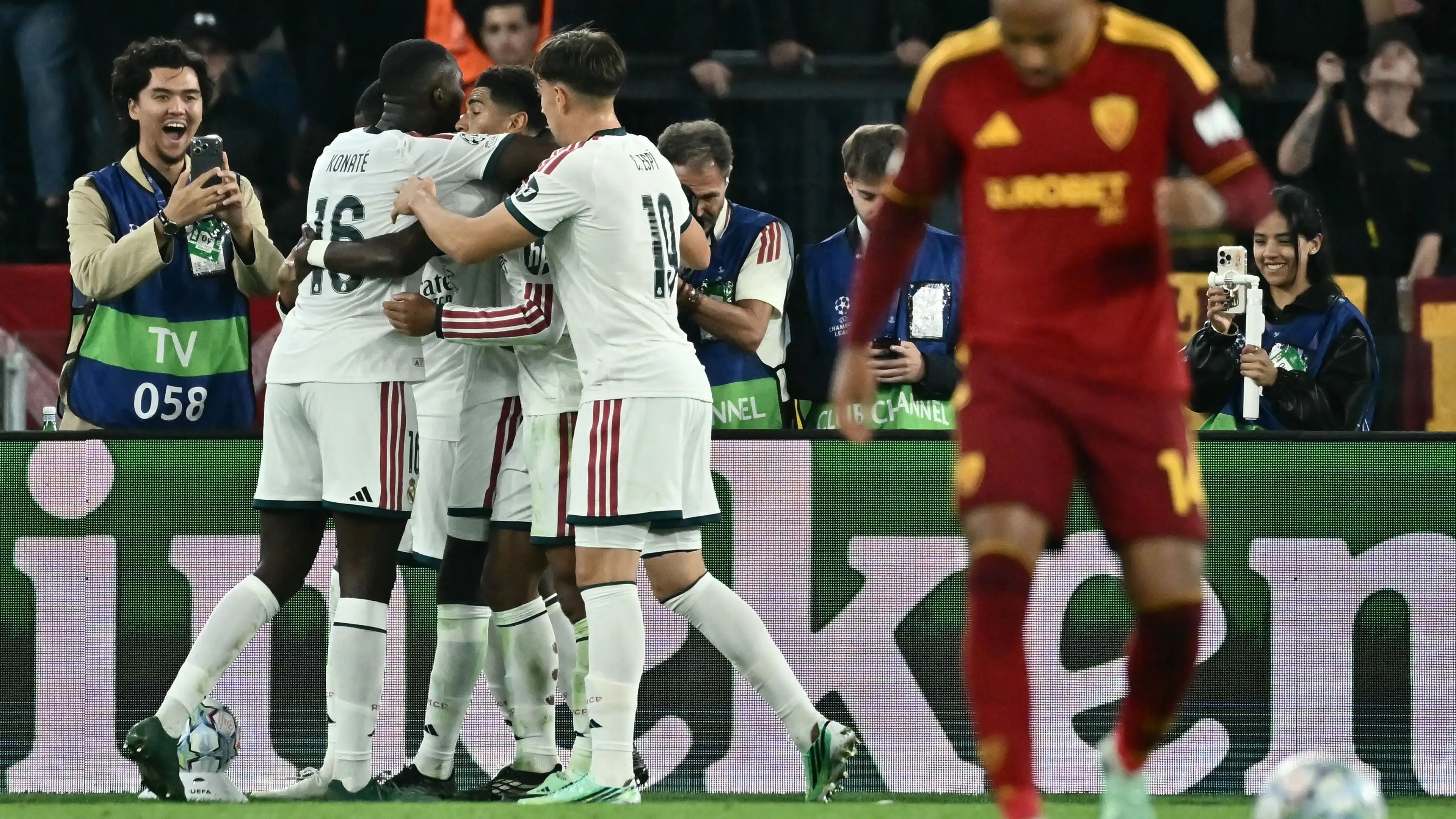 Di balik riuh performa yang menurun: Real Madrid mengeluarkan senjata paling berbahayanya untuk menghadapi kritik